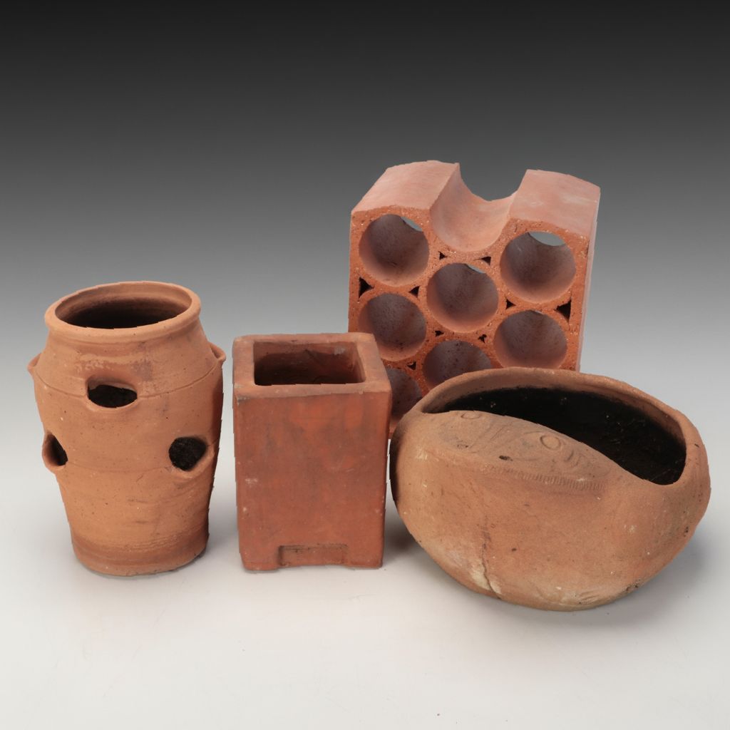 Terracotta Outdoor Planters with Wine Rack