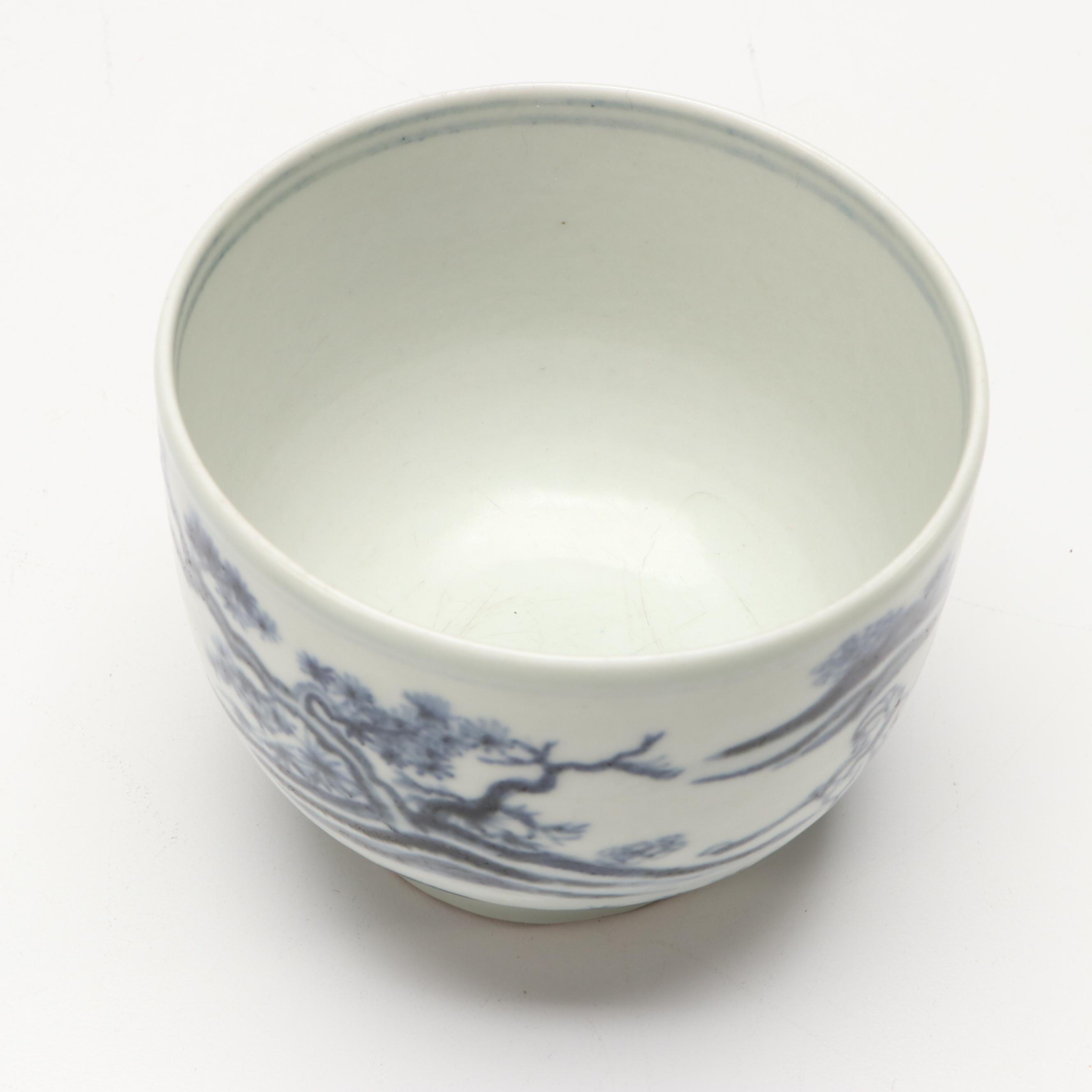 Qing Dynasty Fish Plate and Reproduction Ming Dynasty Cup