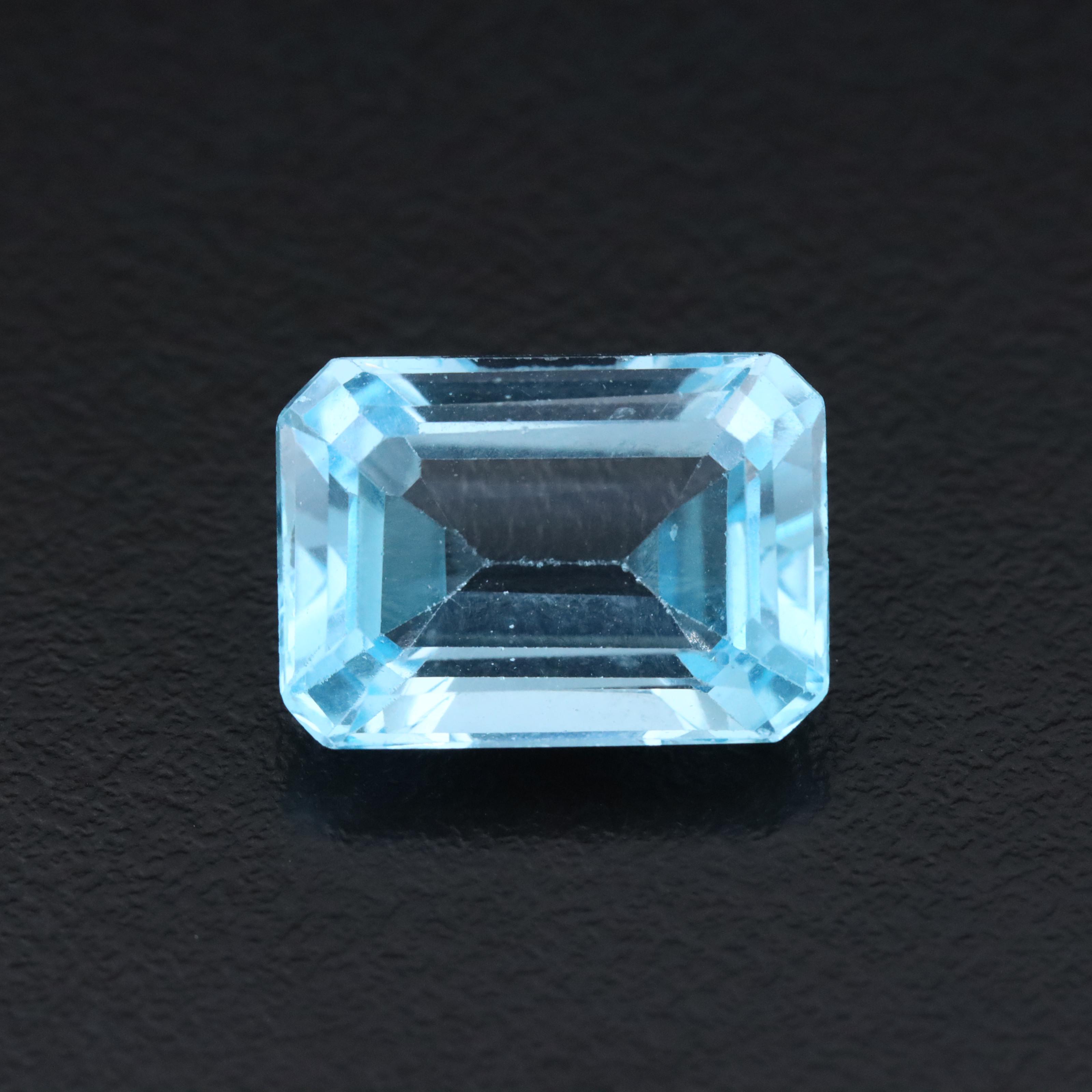 Loose 9.05 CT Blue Topaz