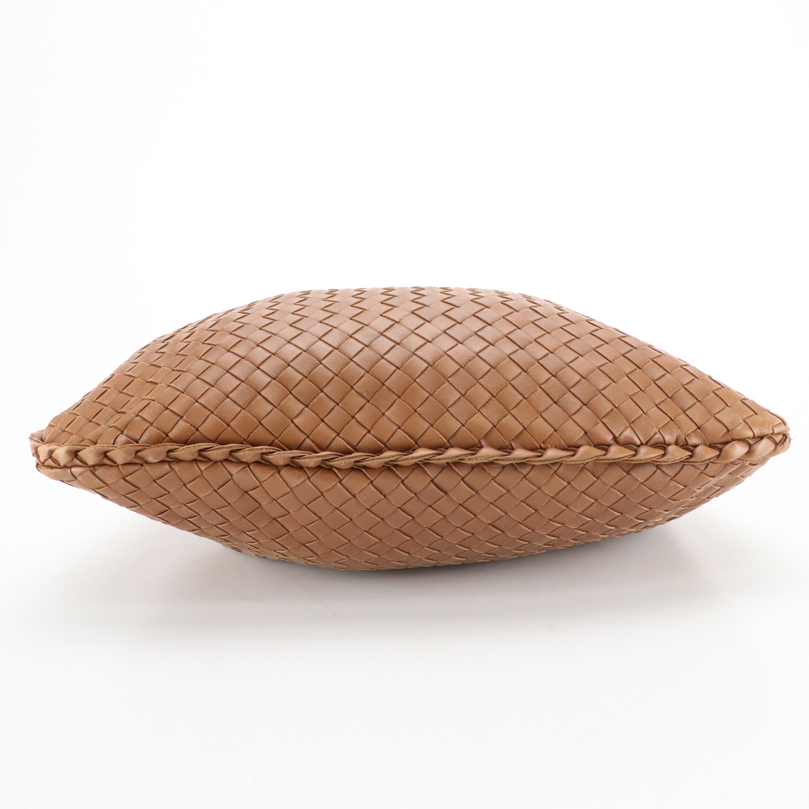 Bottega Veneta Medium Hobo Shoulder Bag in Brown Intrecciato Nappa Leather