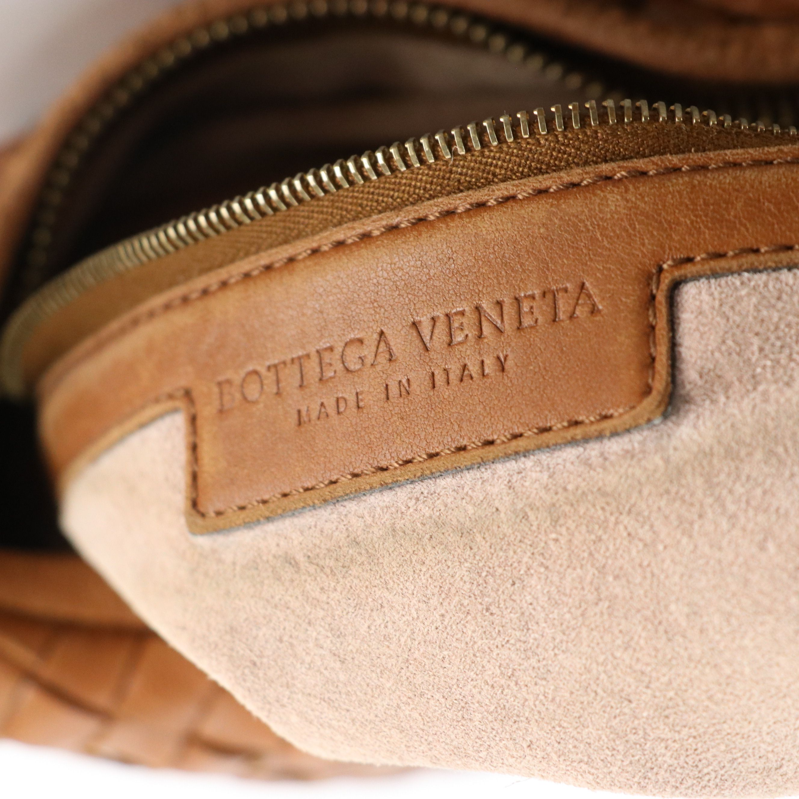 Bottega Veneta Medium Hobo Shoulder Bag in Brown Intrecciato Nappa Leather