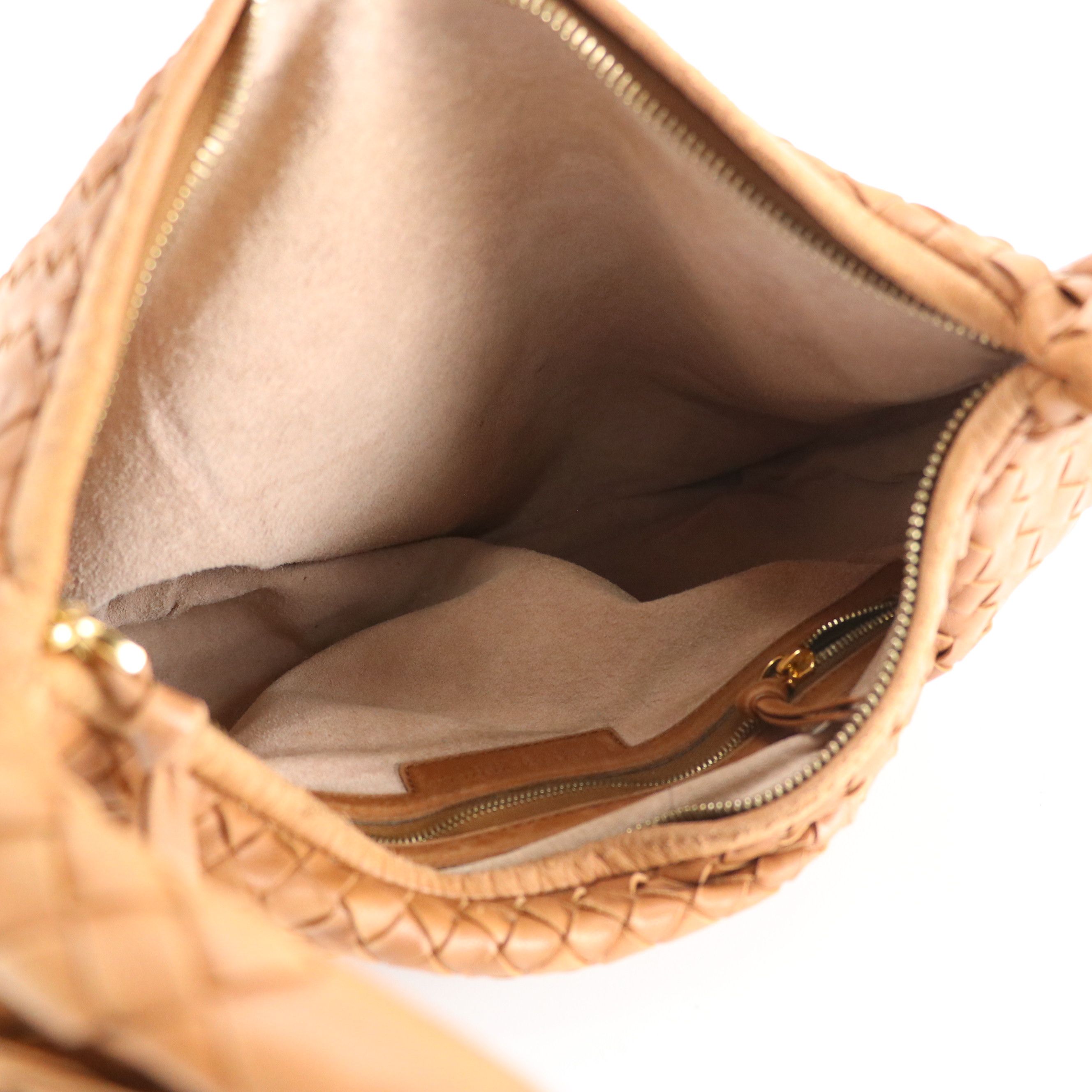 Bottega Veneta Medium Hobo Shoulder Bag in Brown Intrecciato Nappa Leather