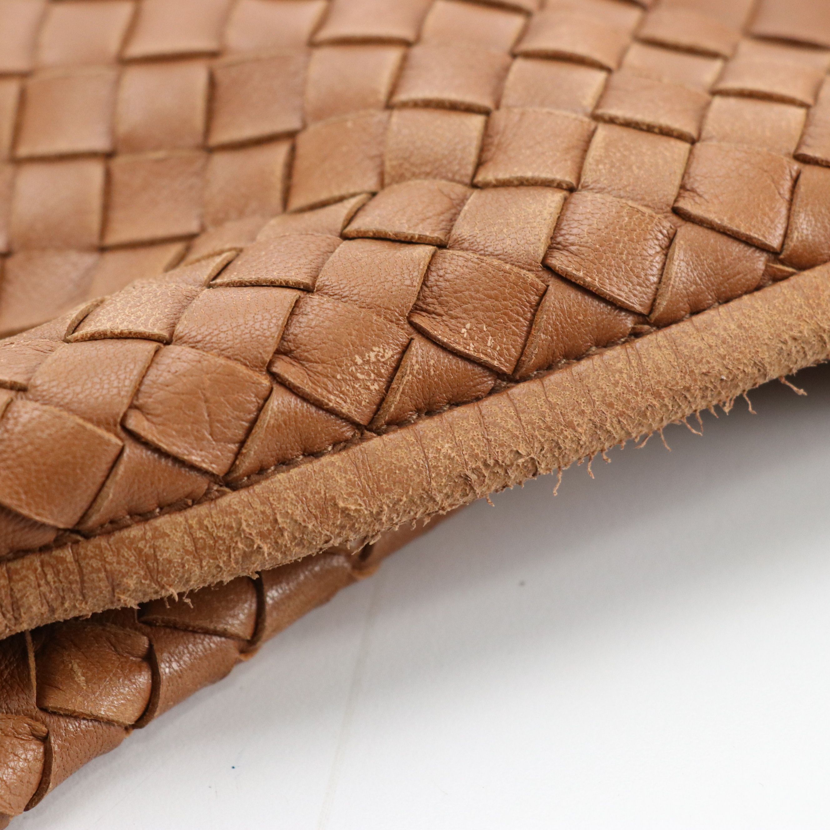 Bottega Veneta Medium Hobo Shoulder Bag in Brown Intrecciato Nappa Leather