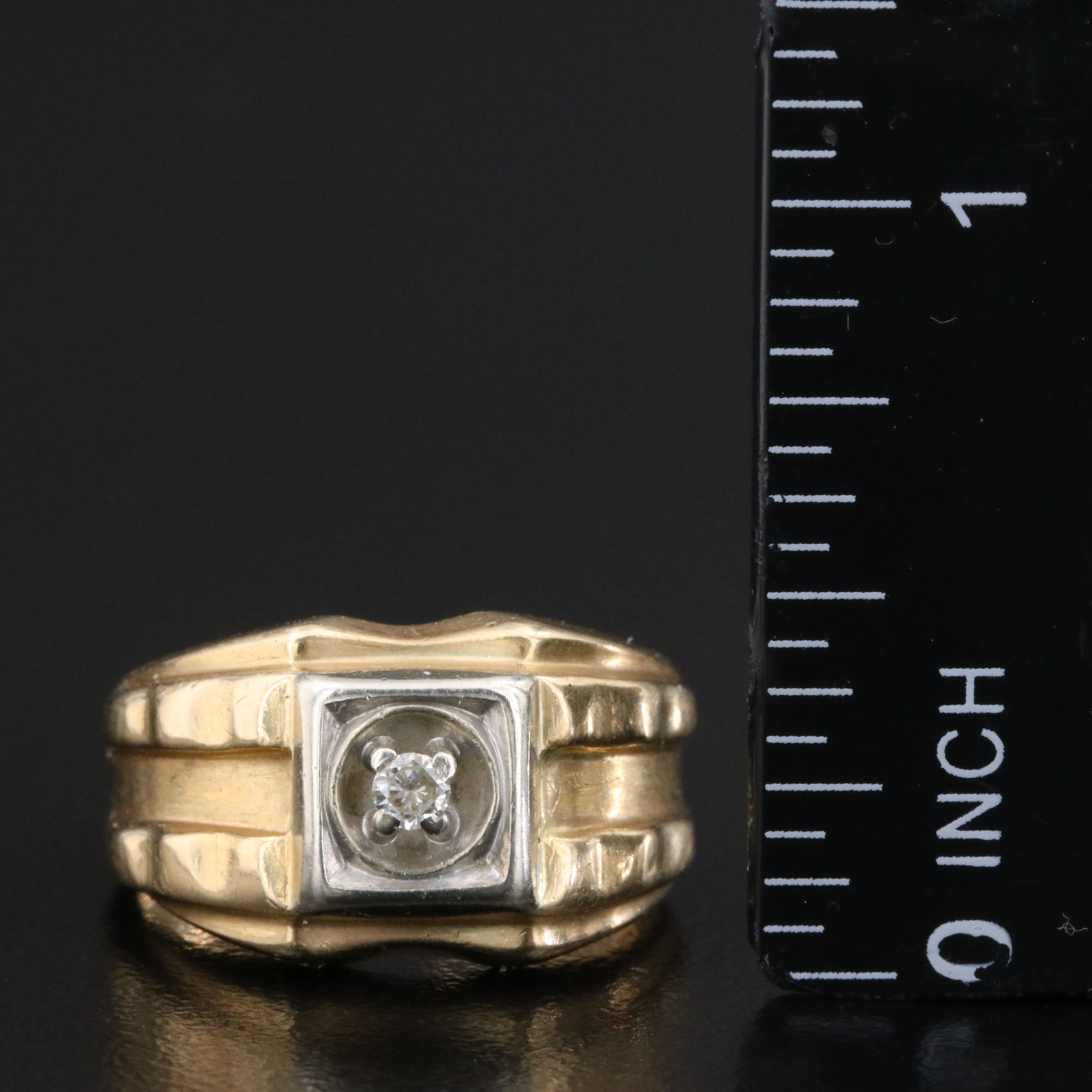 Vintage 10K 0.05 CT Diamond Ring