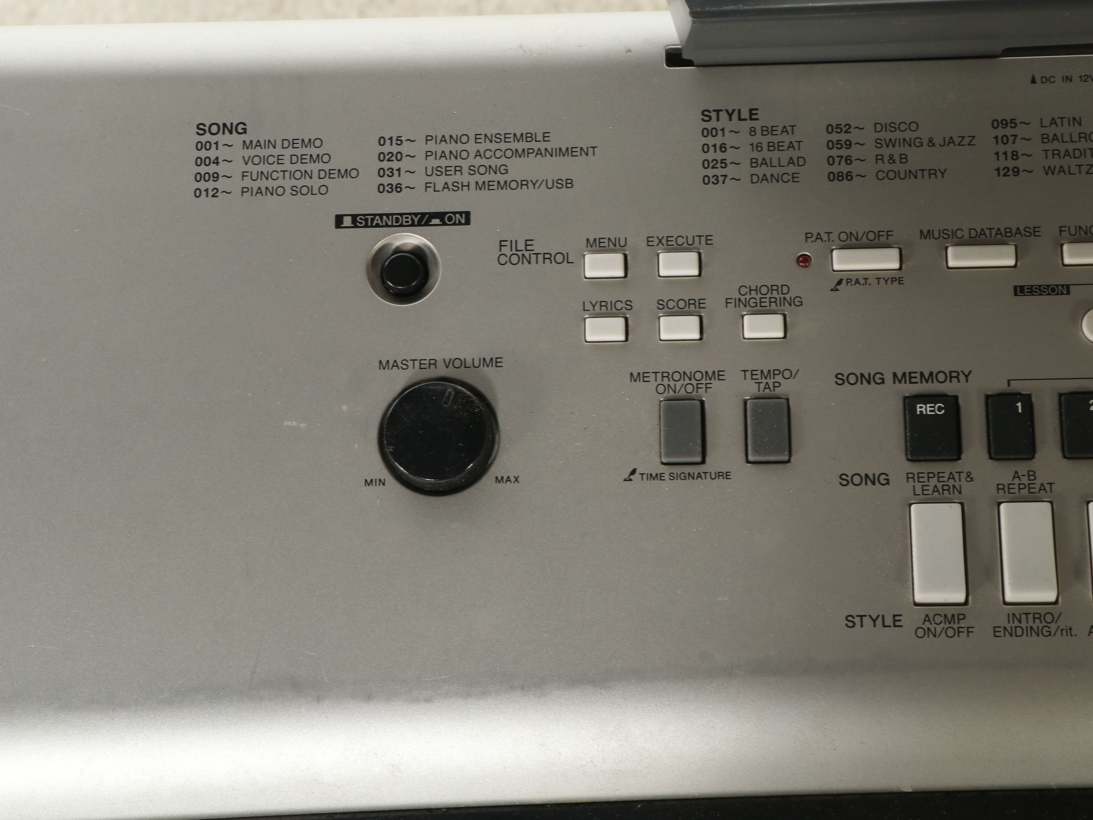 Yamaha YPG-535 88-Key Portable Digital Grand Keyboard with Stand