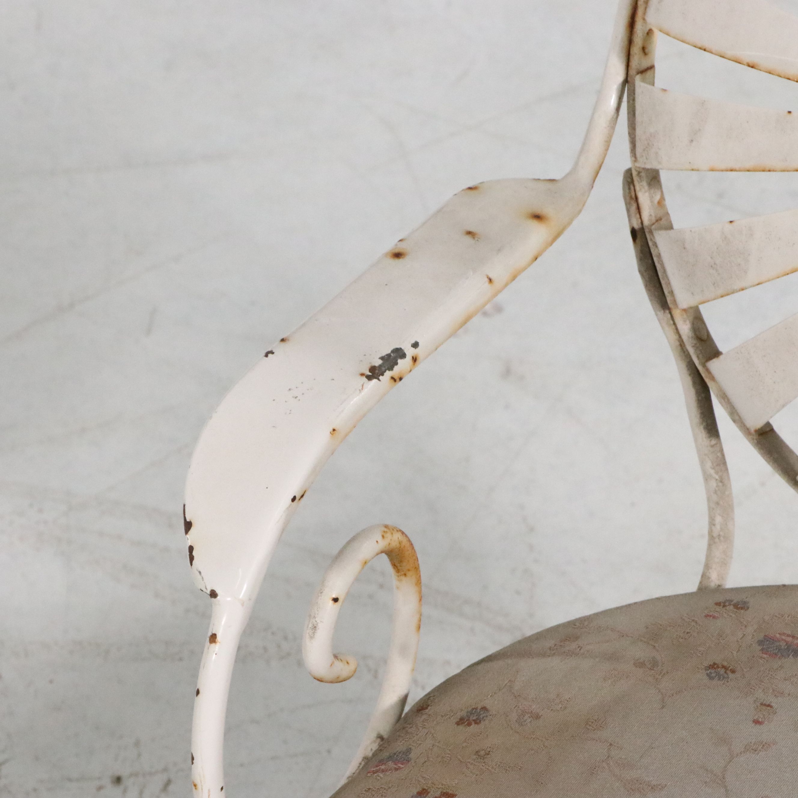 Five Piece Metal Patio Dining Set with Francois Carre Sunburst Style Chairs