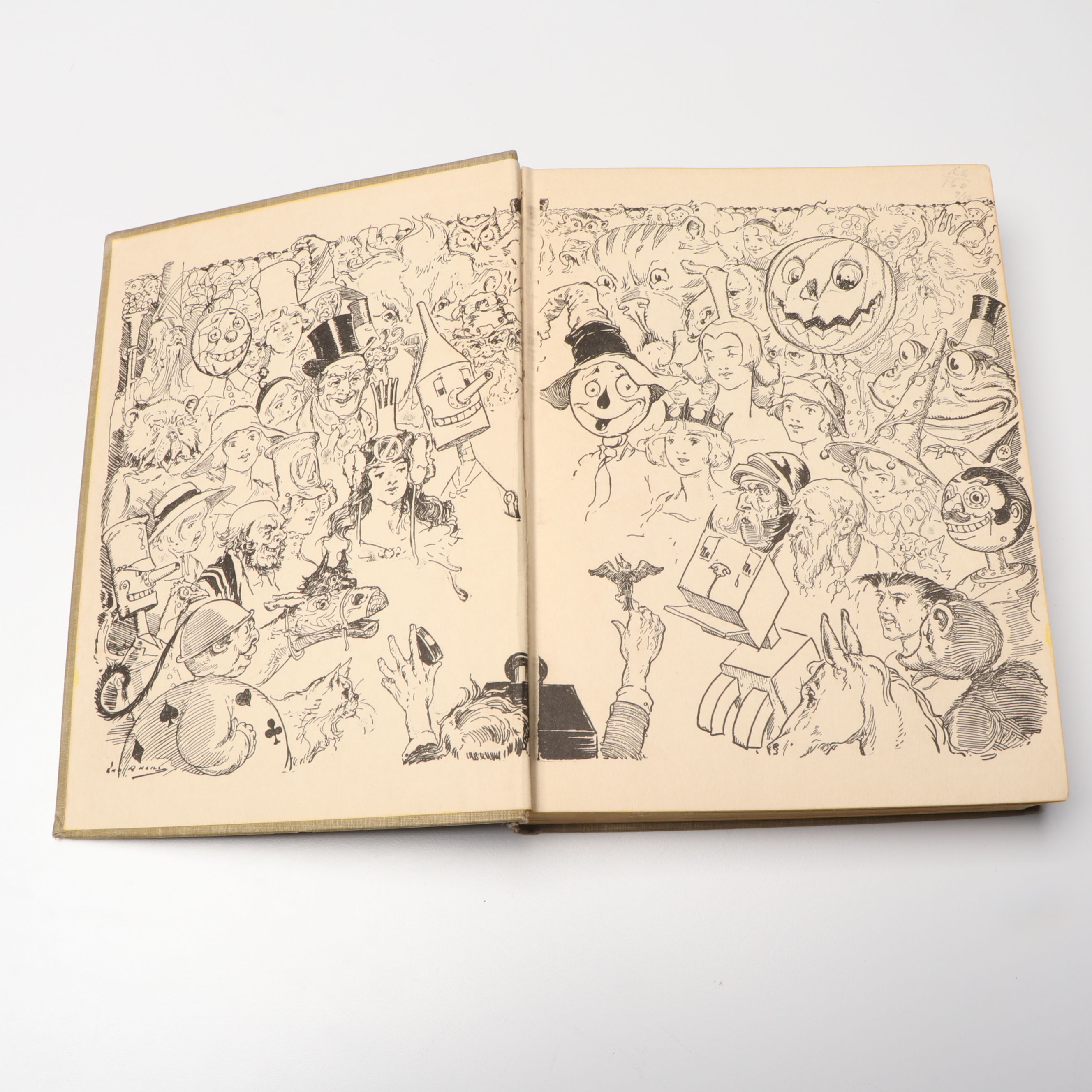 "The Royal Book of Oz" and More Oz Books by L. Frank Baum, Mid-20th Century