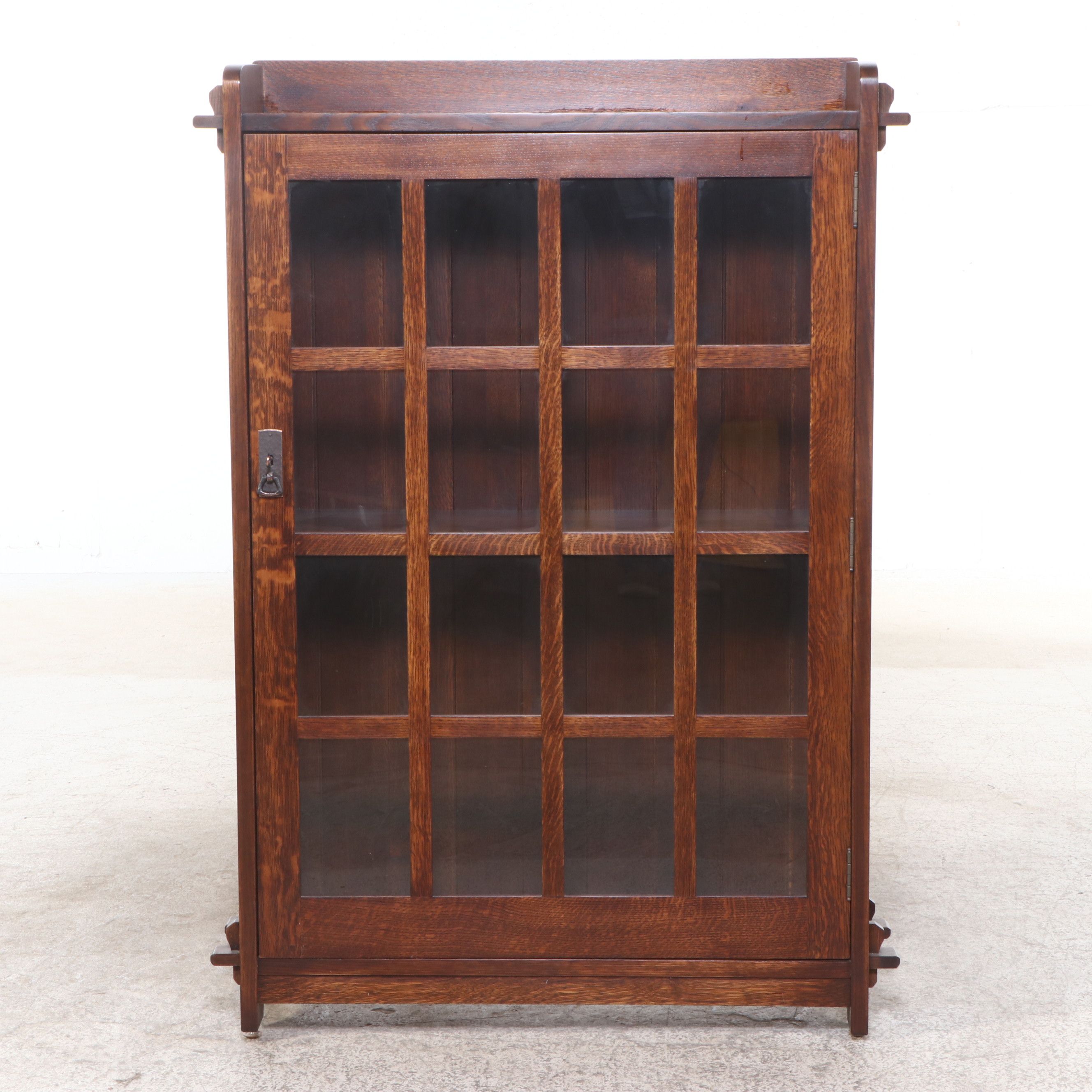 Stickley American Arts & Crafts Style Oak Glass Front Cabinet