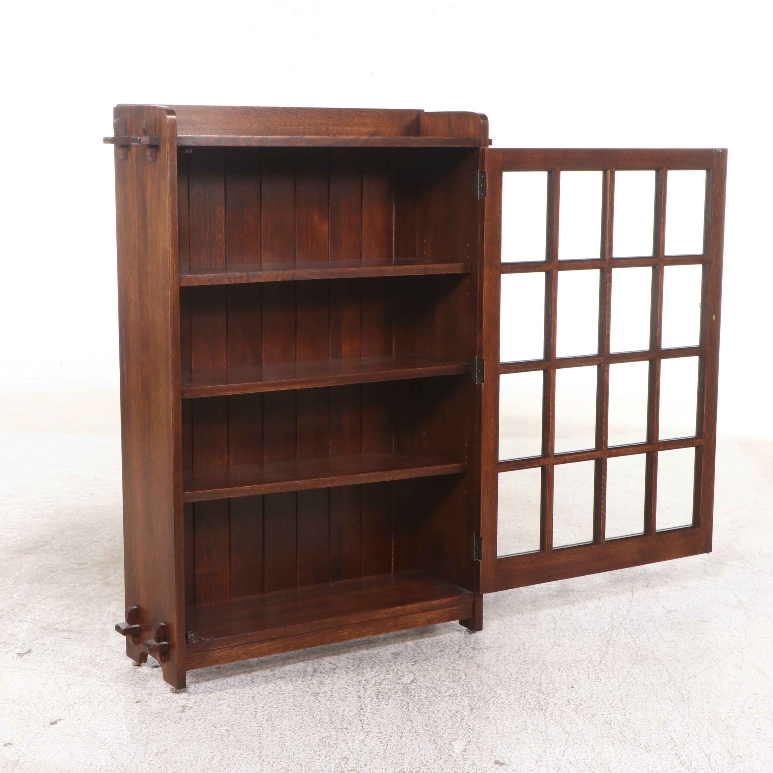 Stickley American Arts & Crafts Style Oak Glass Front Cabinet