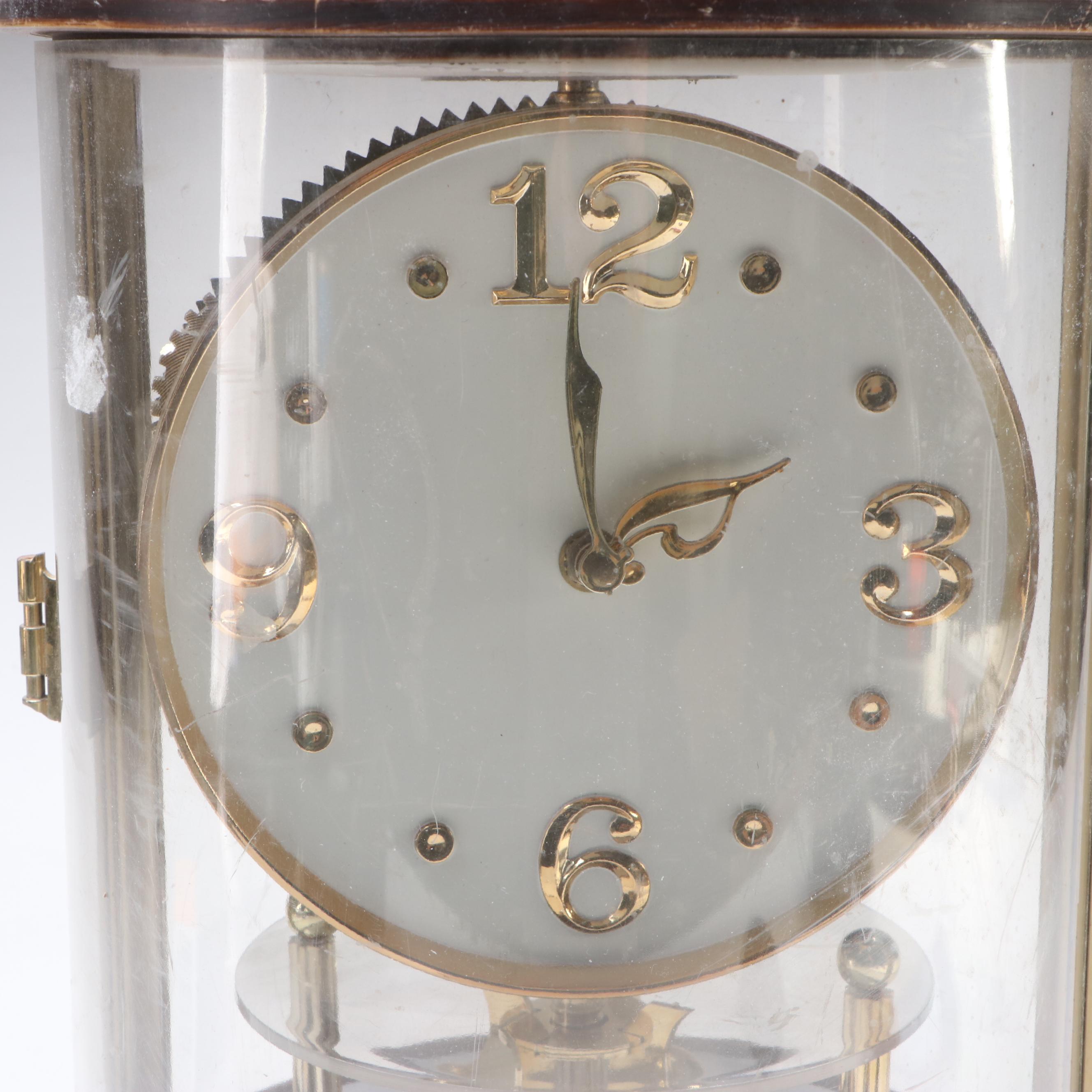 Michelob Beer Rotating Light-Up Vintage Advertisement Clock