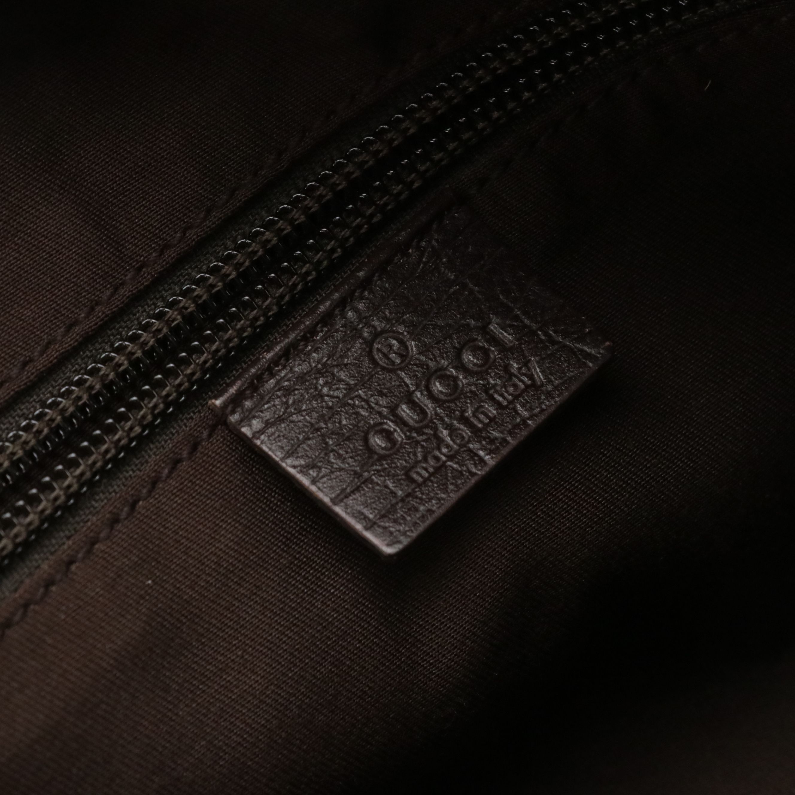 Gucci Crossbody Bag in GG Supreme Canvas and Leather