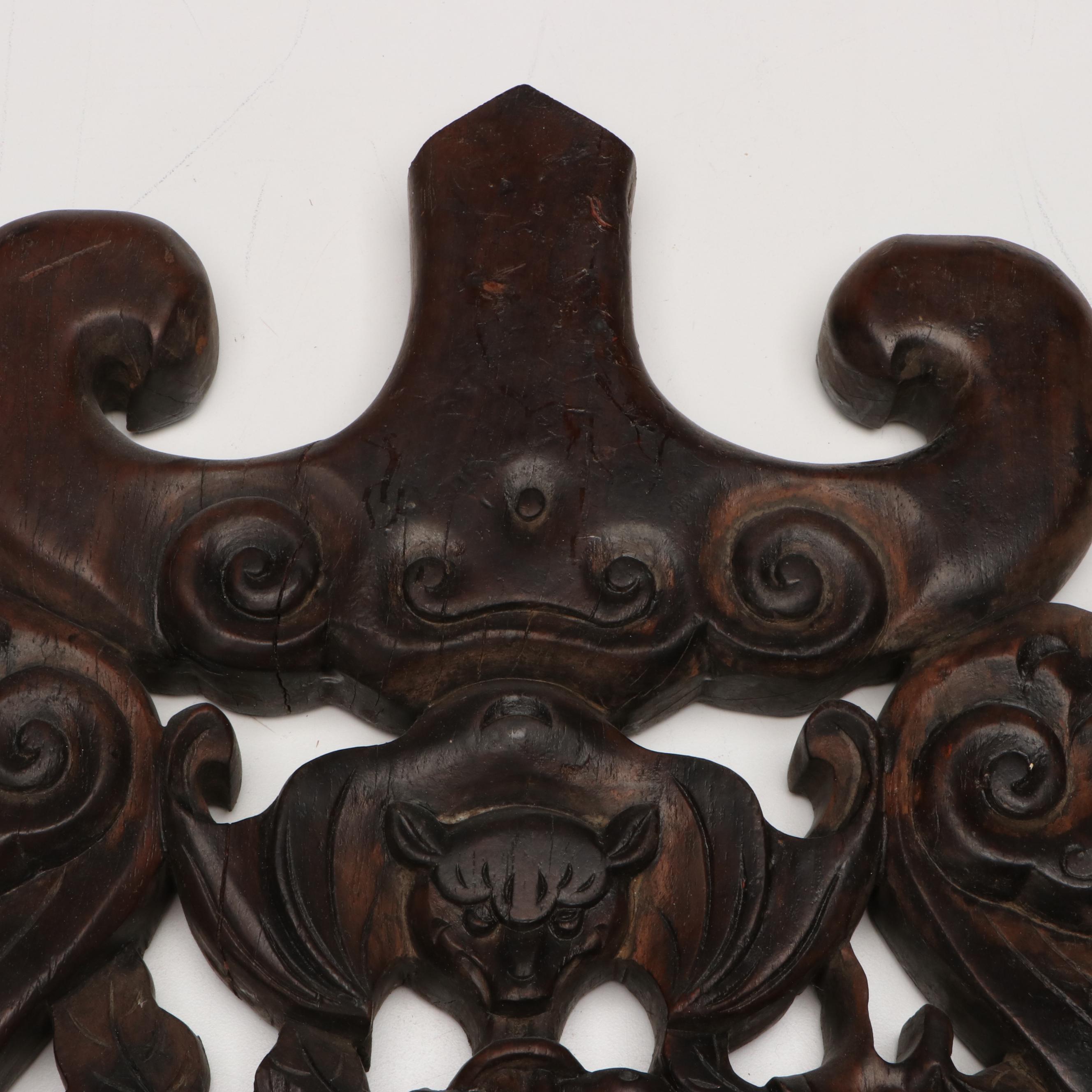 Chinese Hand-Carved Wooden Openwork Wall Plaque Depicting Bat and Fruit