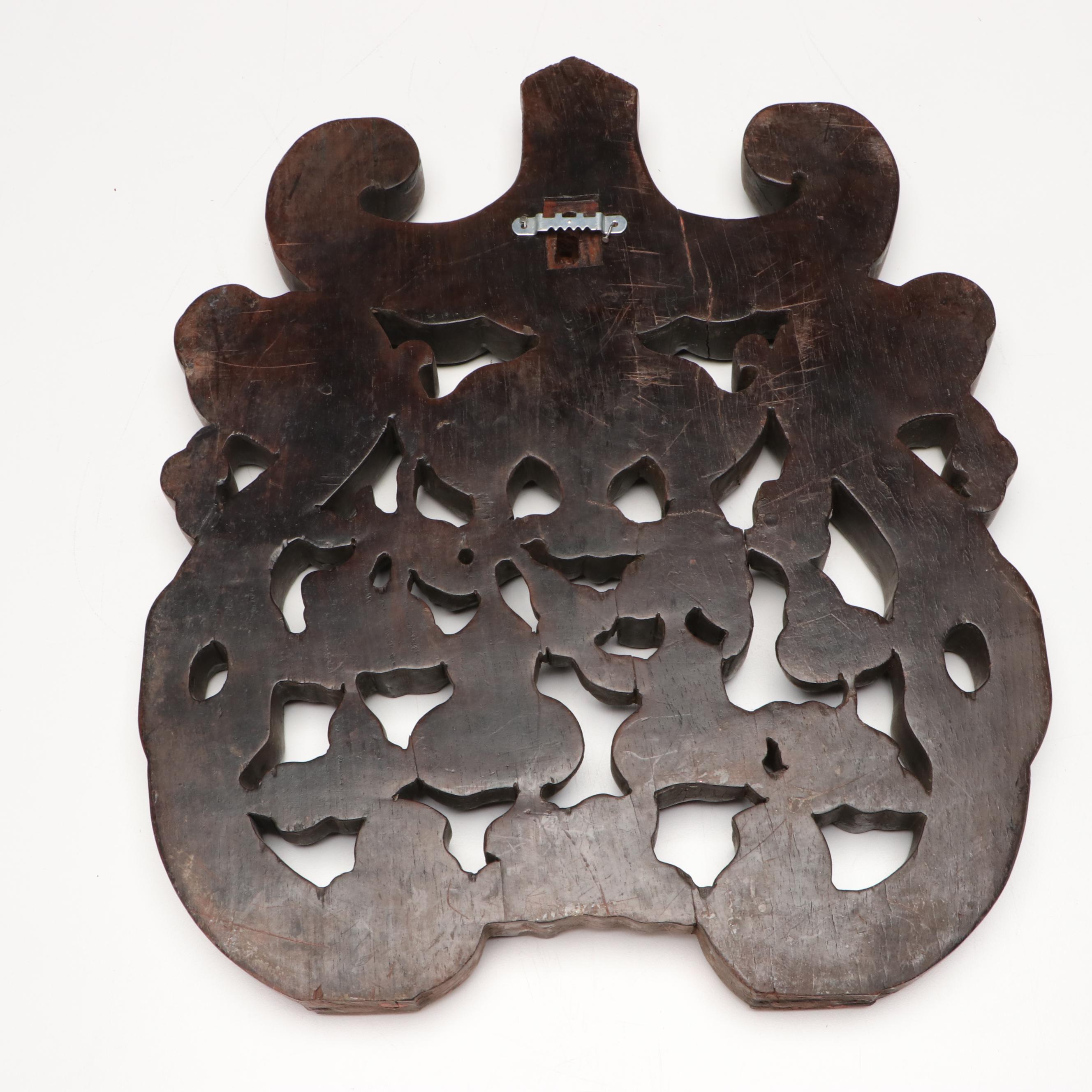 Chinese Hand-Carved Wooden Openwork Wall Plaque Depicting Bat and Fruit