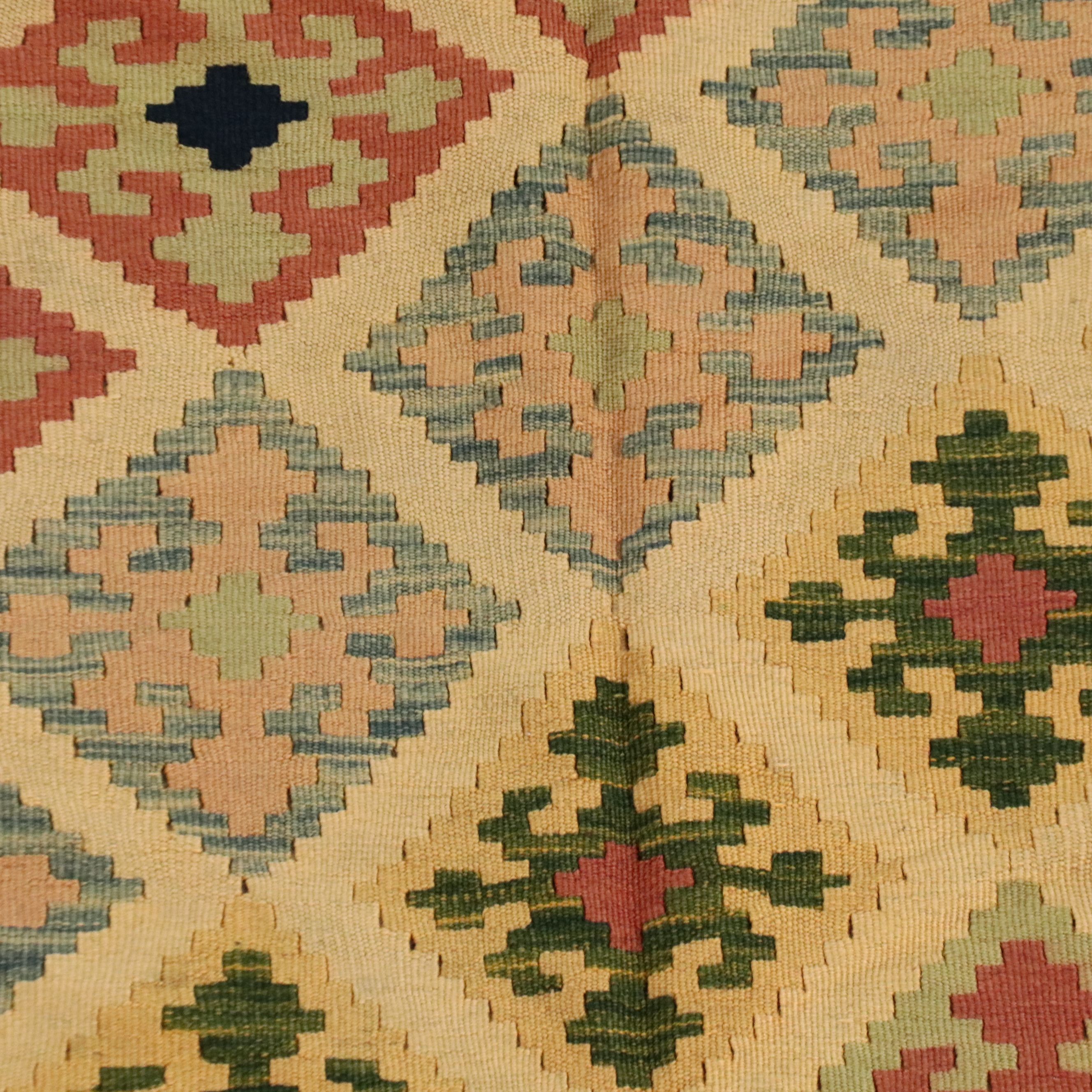 4'10 x 9'6 Handwoven Turkish Kilim Area Rug