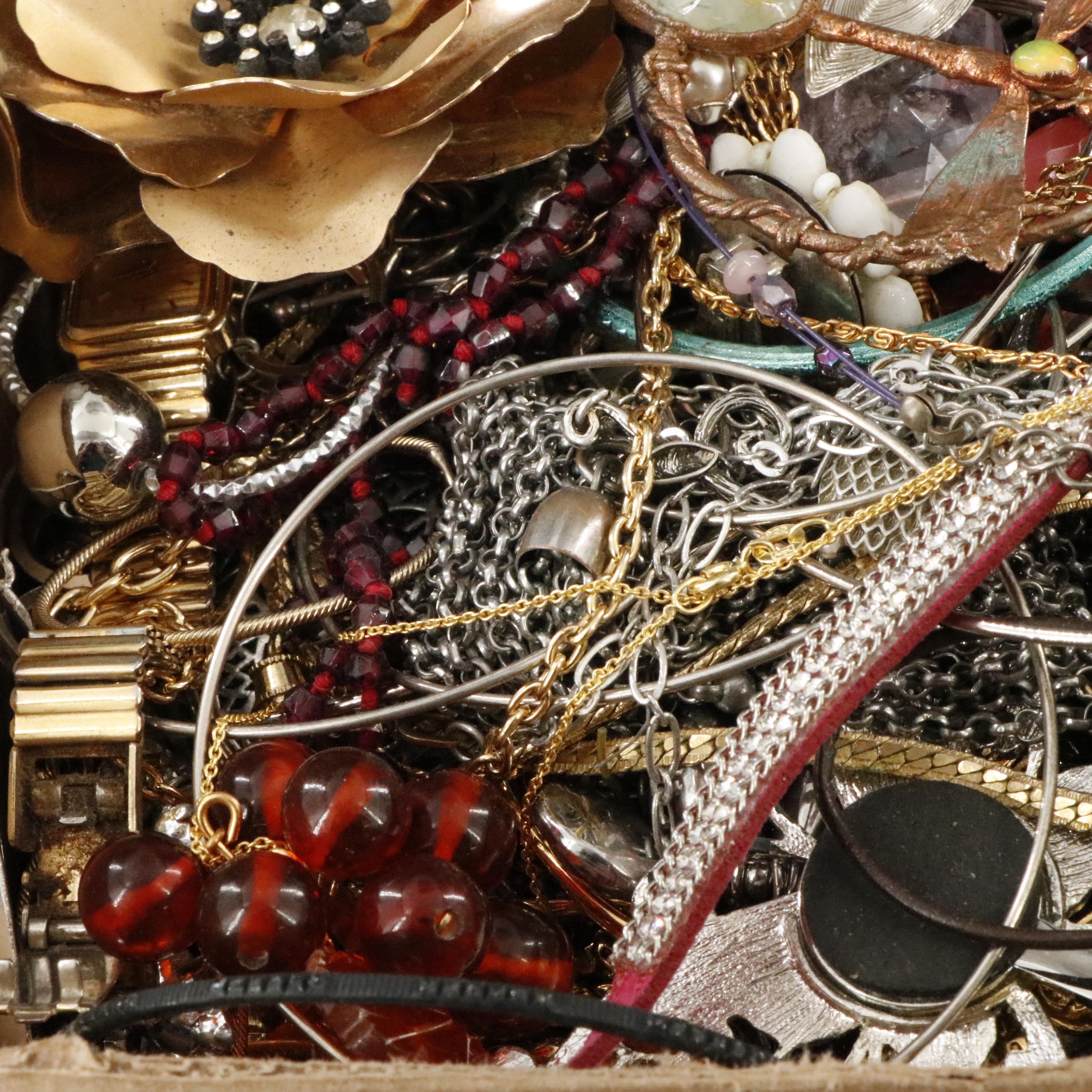 Uncommon Discoveries: Jewelry Collection