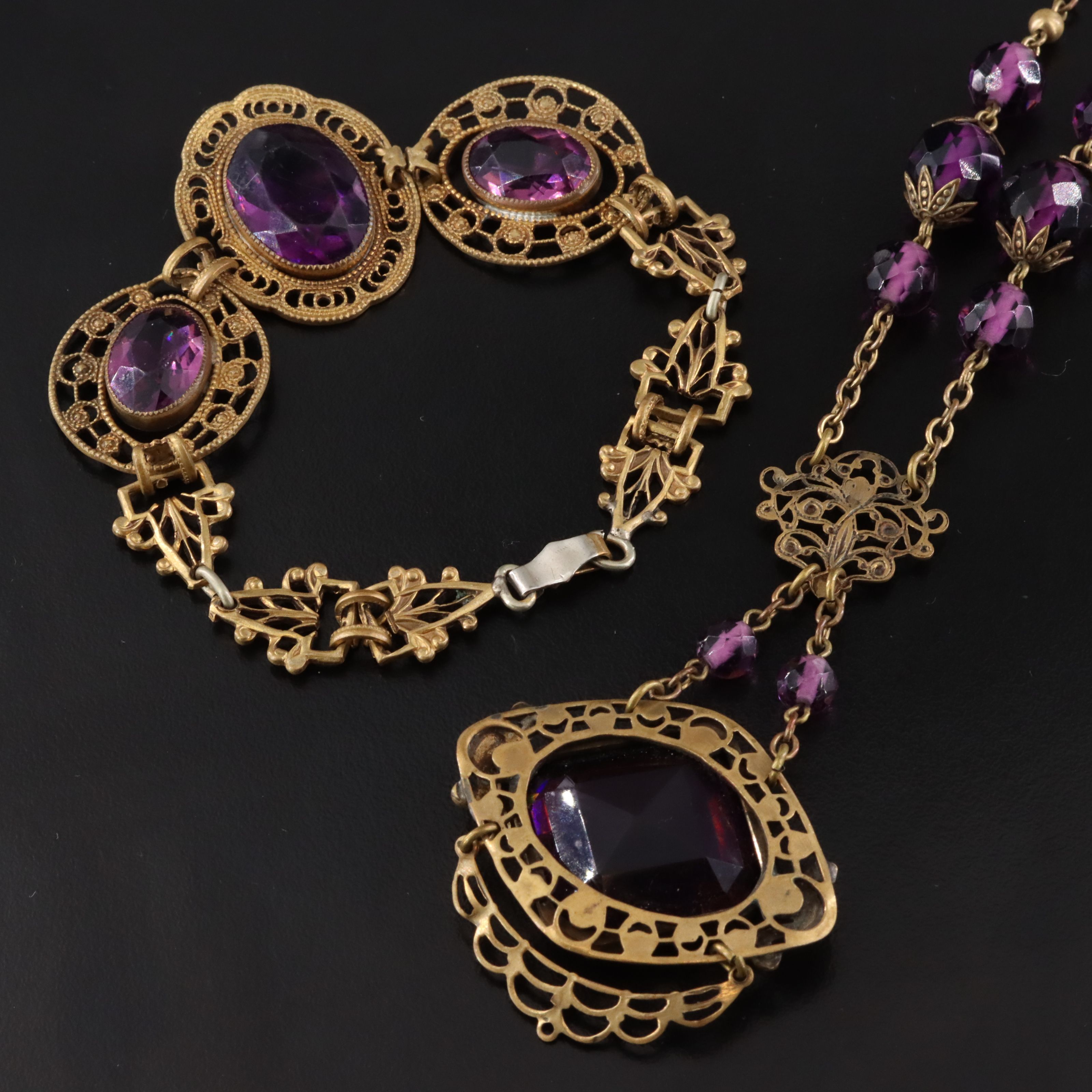 1940s Glass Necklace and Bracelet