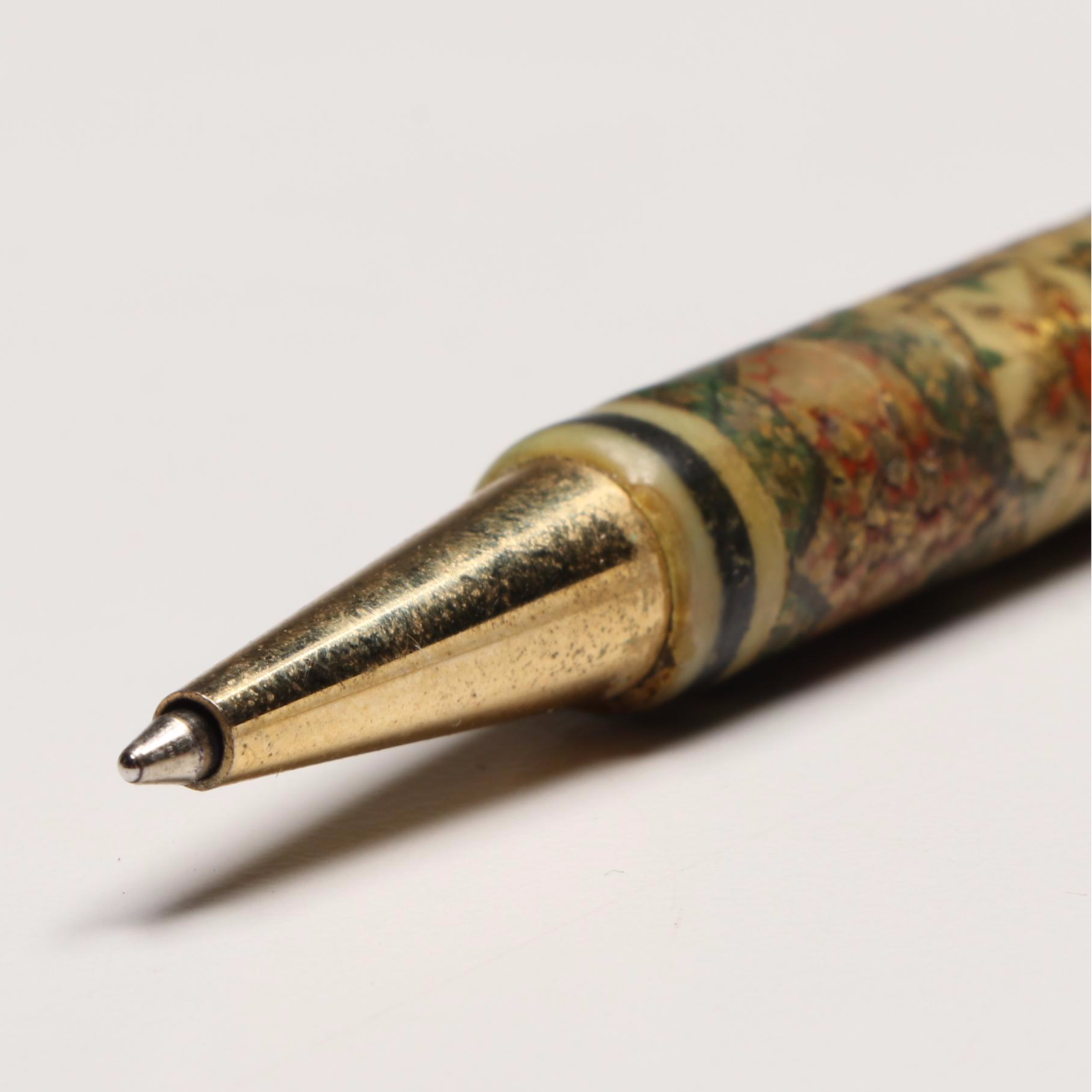 Elgin Gold Finish Compacts with Brass Finish Hand Mirrors and Ceneter Pen