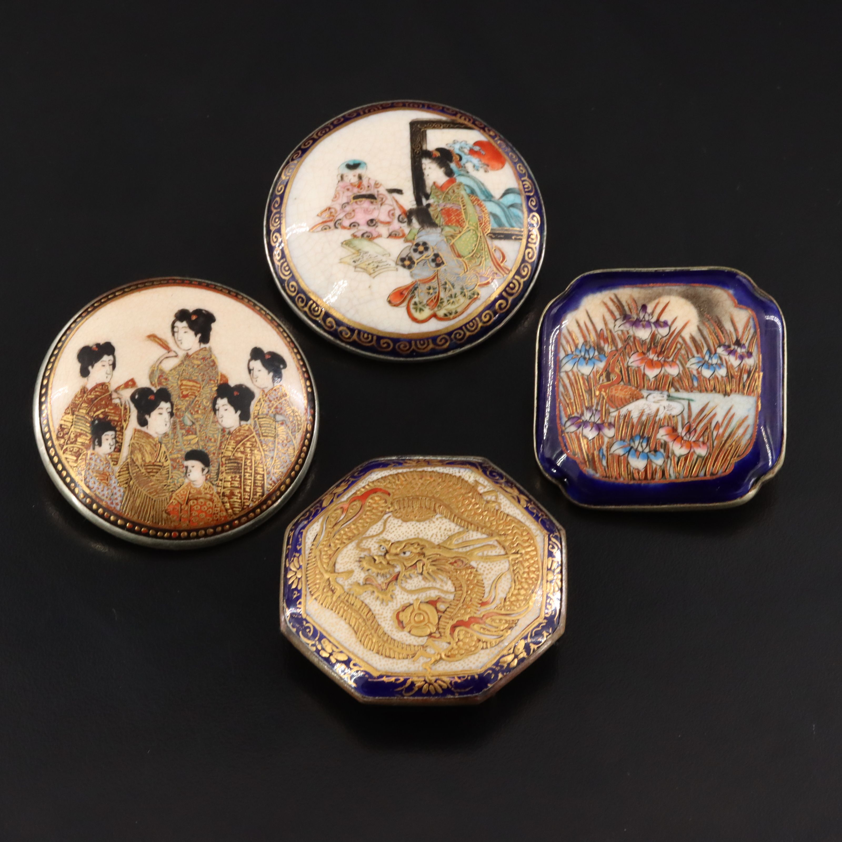 Antique Japanese Satsuma Brooches & Belt Buckle Including Shimazu Clan & Dragon