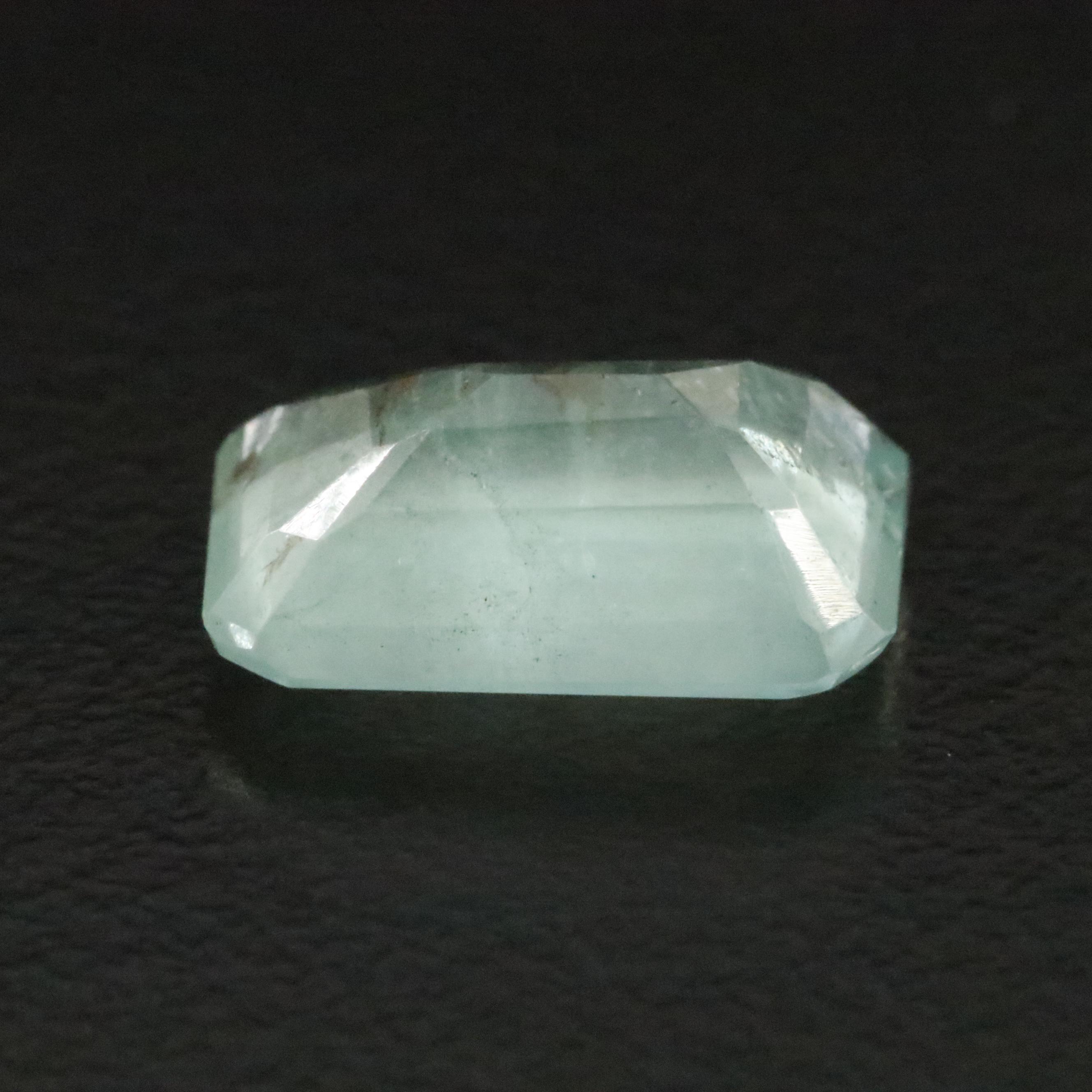 Loose 2.55 CT Emerald