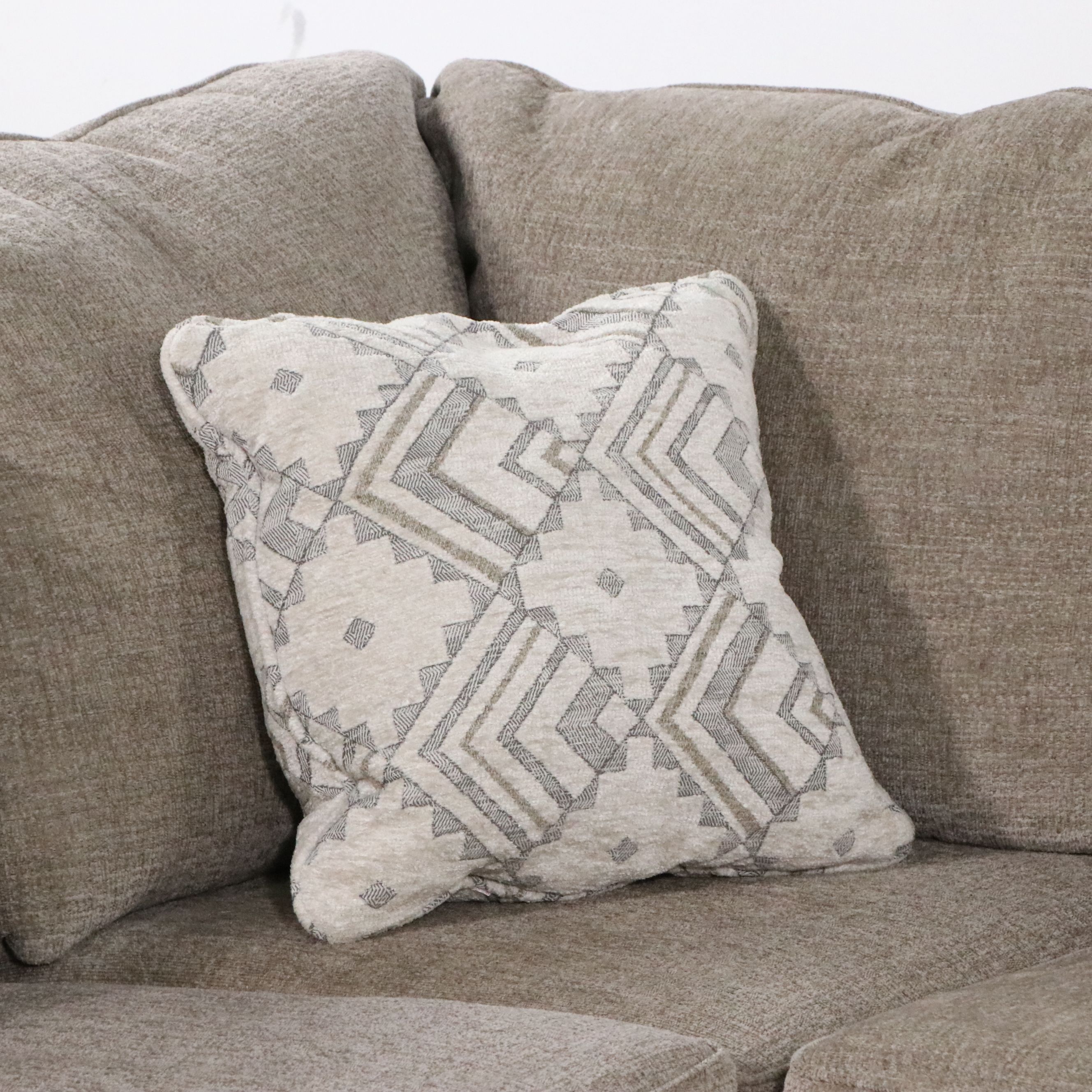 England Contemporary Upholstered Sectional Sofa with Accent Pillows