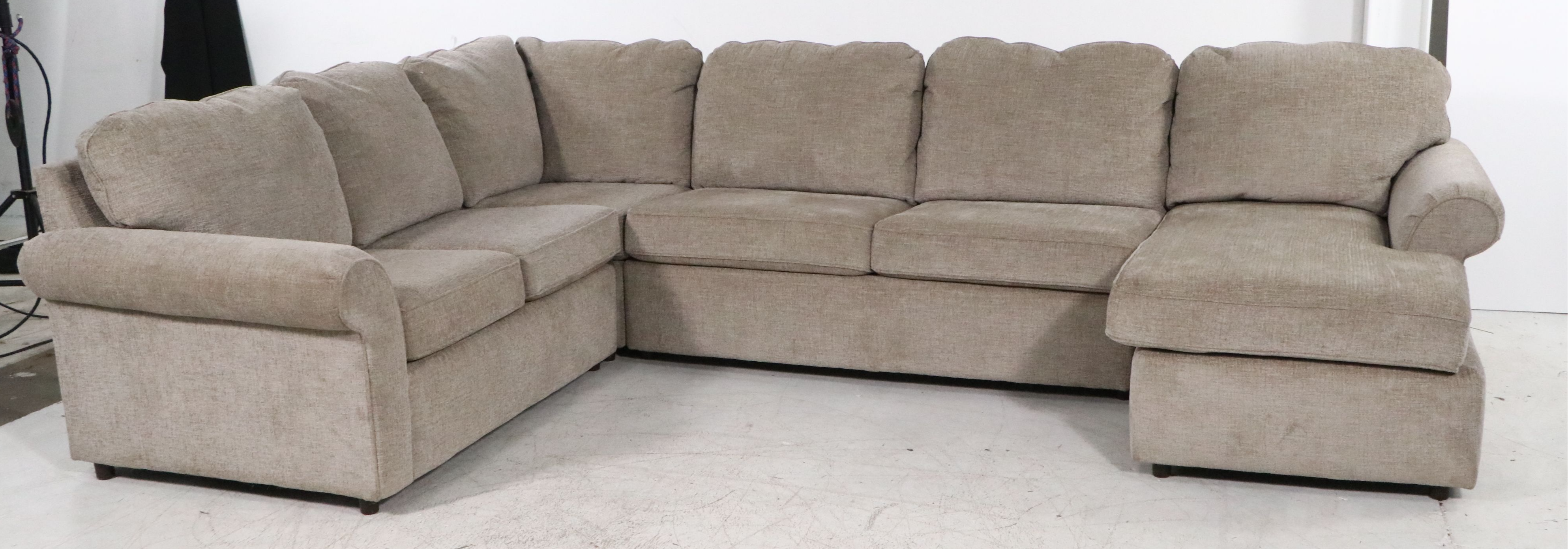 England Contemporary Upholstered Sectional Sofa with Accent Pillows