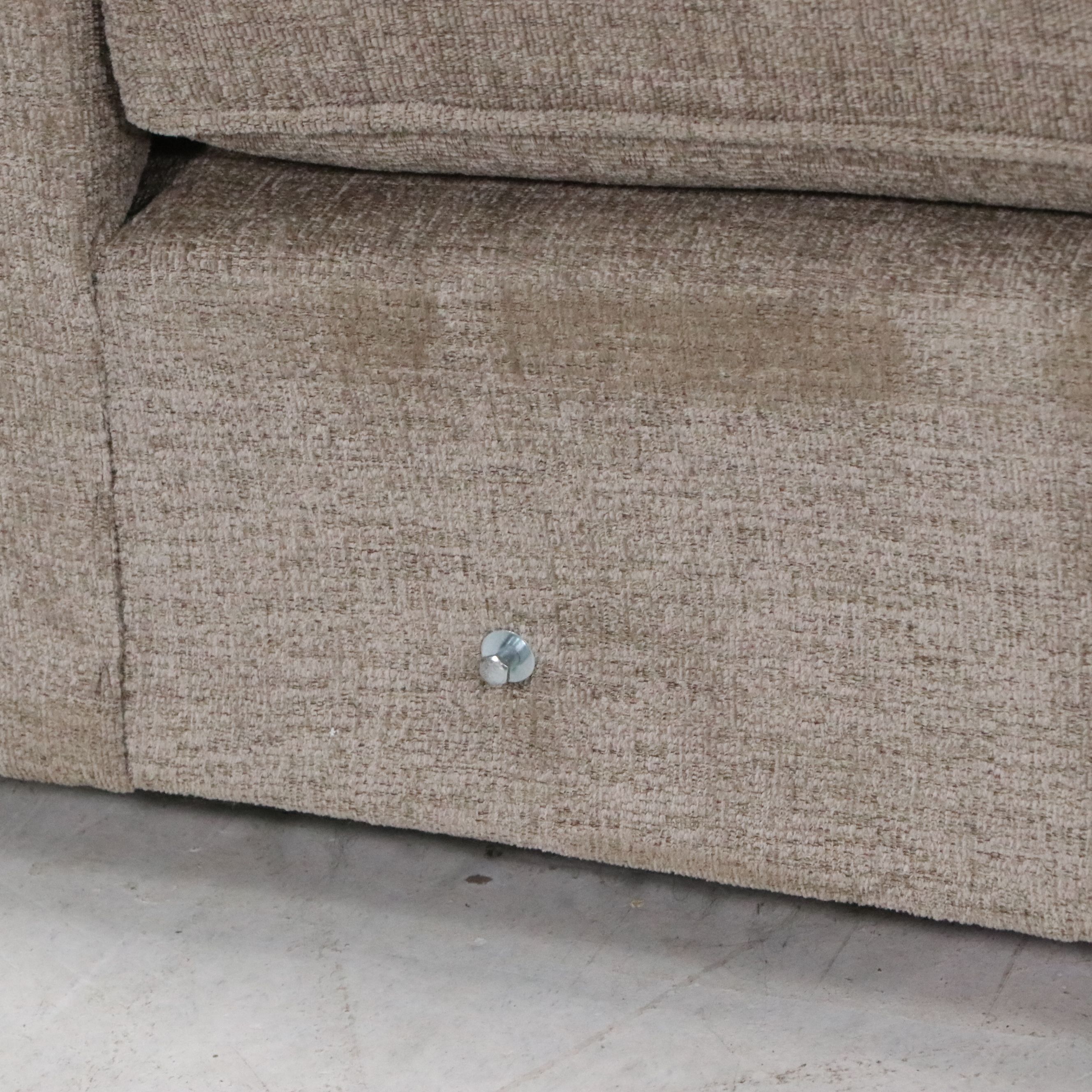 England Contemporary Upholstered Sectional Sofa with Accent Pillows