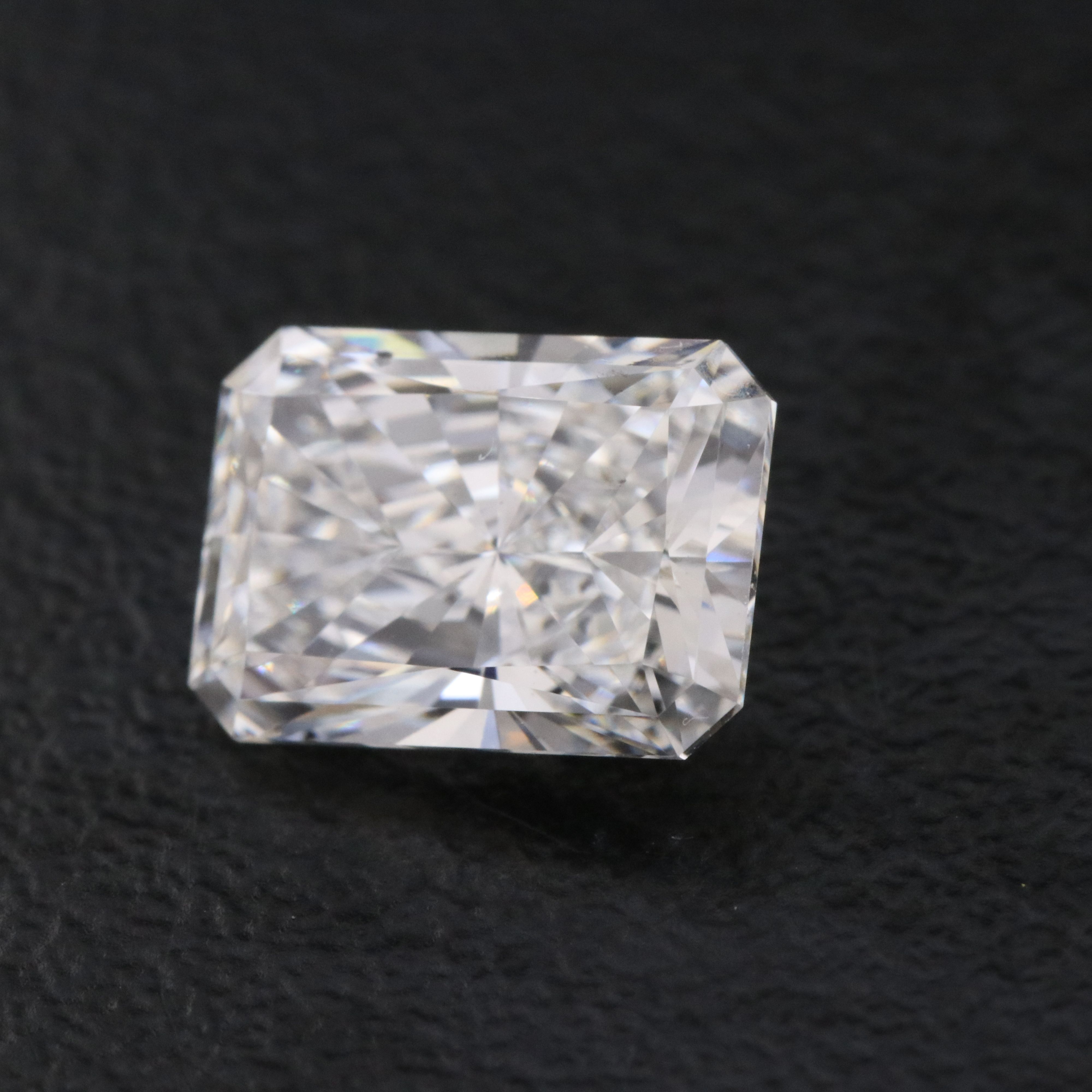 Loose 2.05 CT Lab Grown Diamond with IGI Online Report