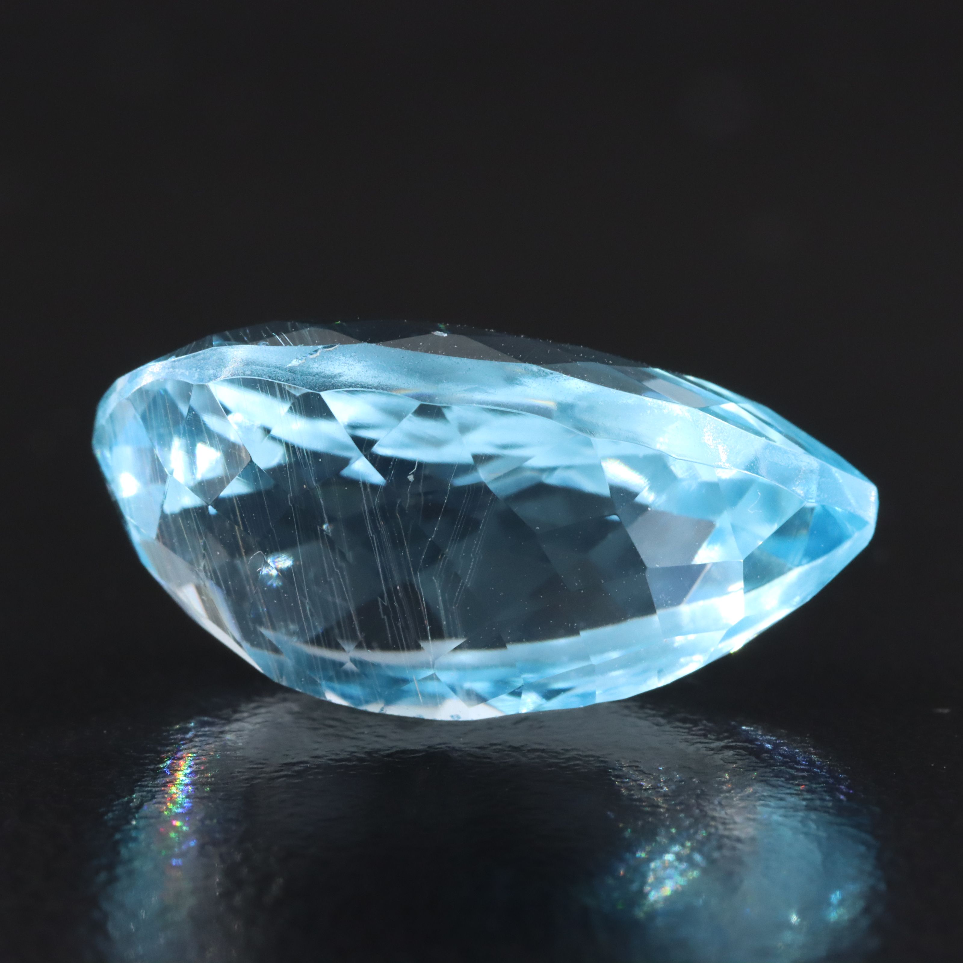 Loose 25.12 CT Topaz