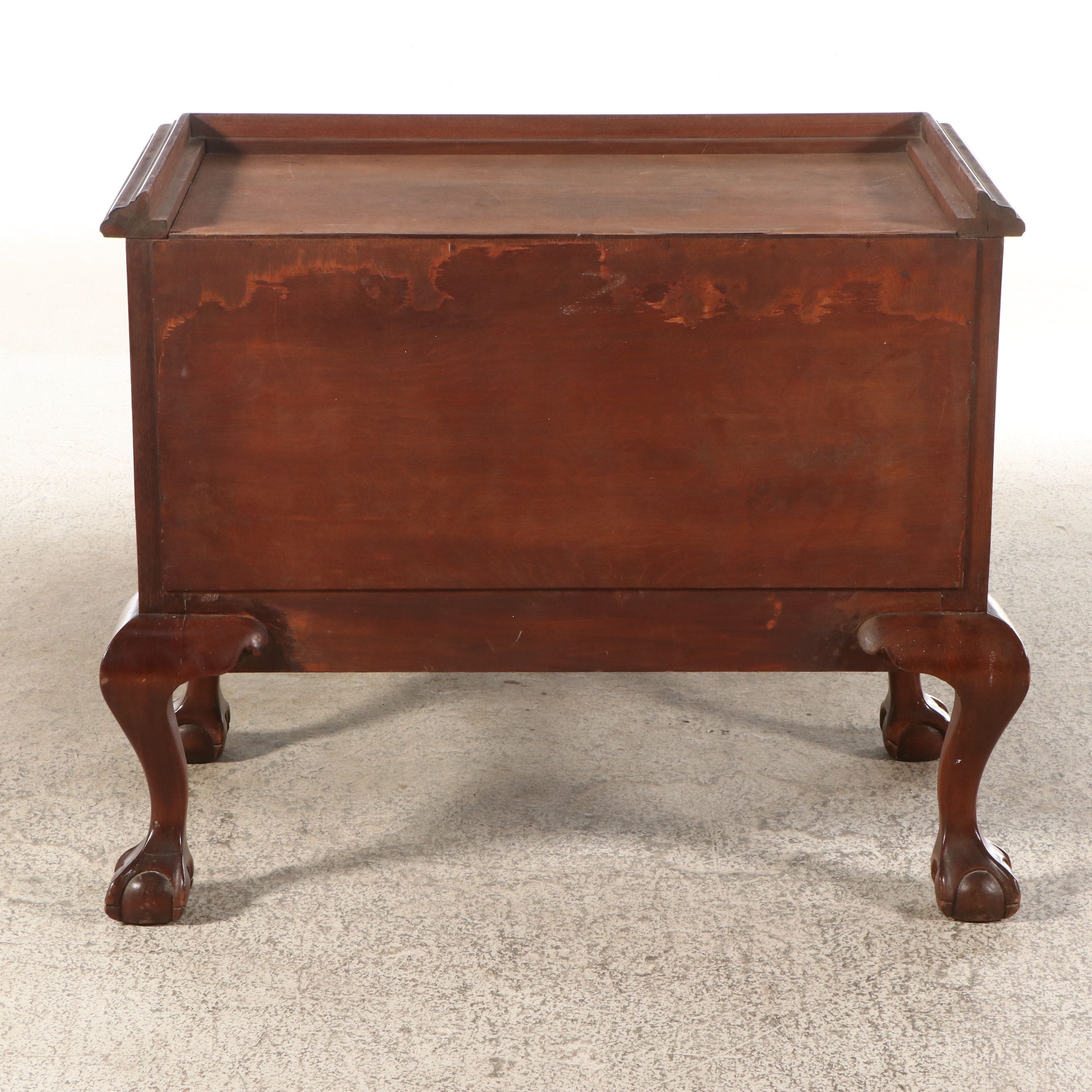 Queen Anne Style Carved Mahogany Broken Bonnet and Finial Highboy