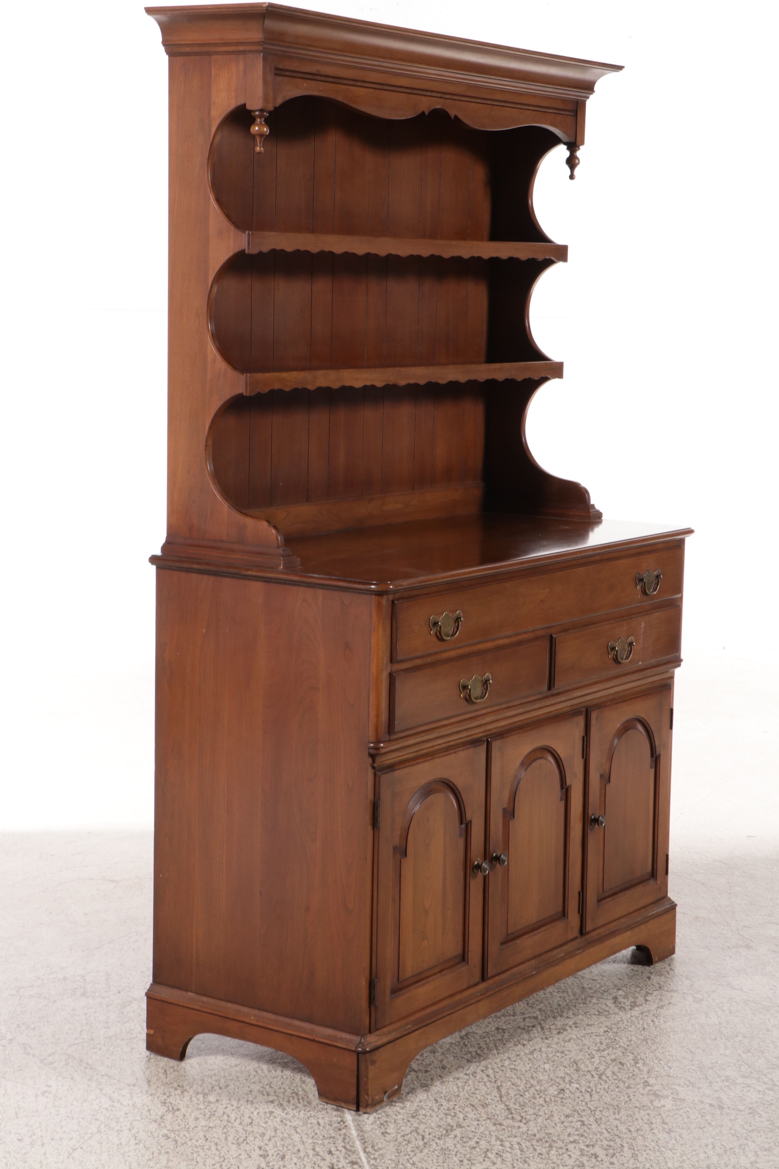 Colonial Style Walnut Finish Hutch, Mid to Late 20th CEntury