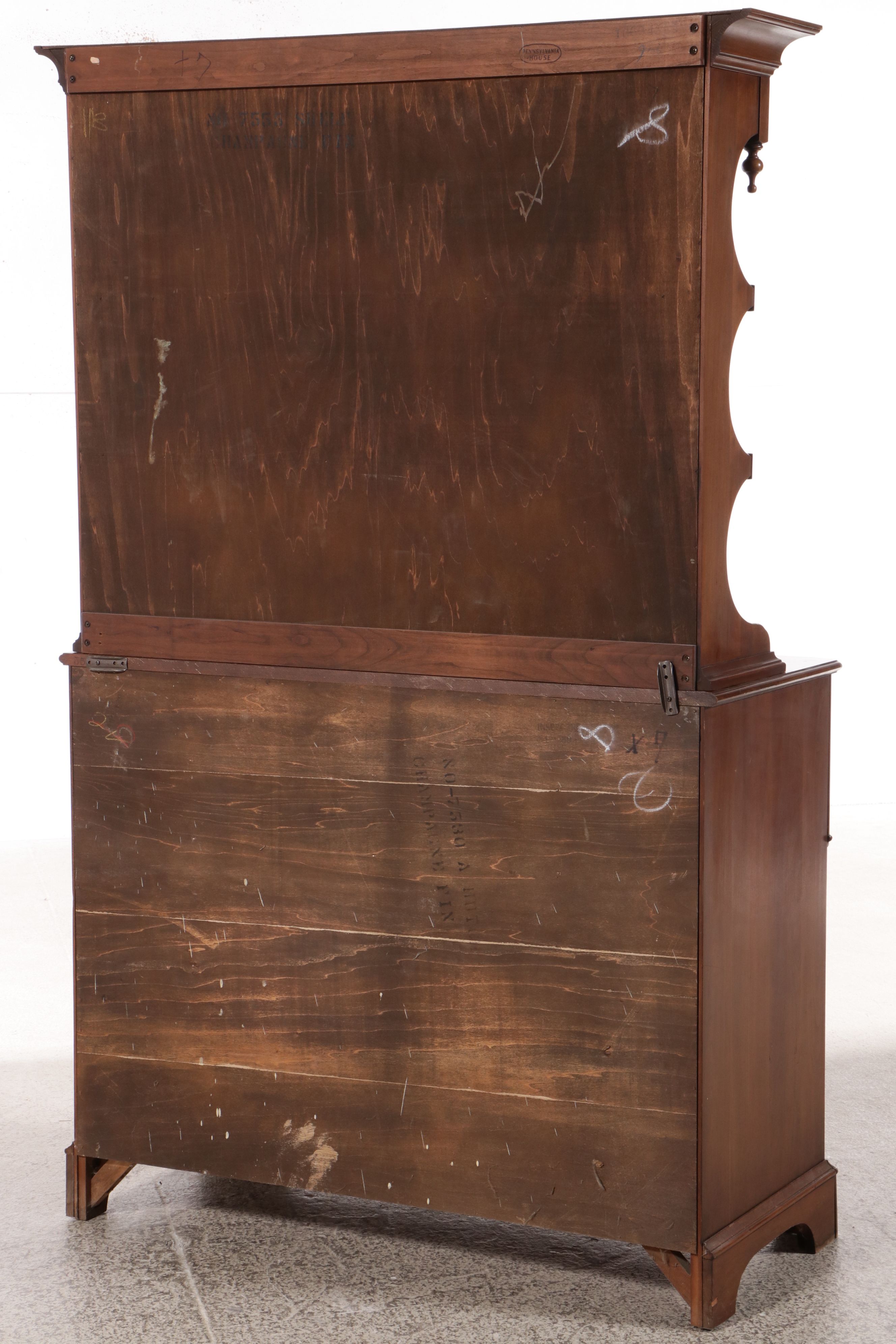 Colonial Style Walnut Finish Hutch, Mid to Late 20th CEntury