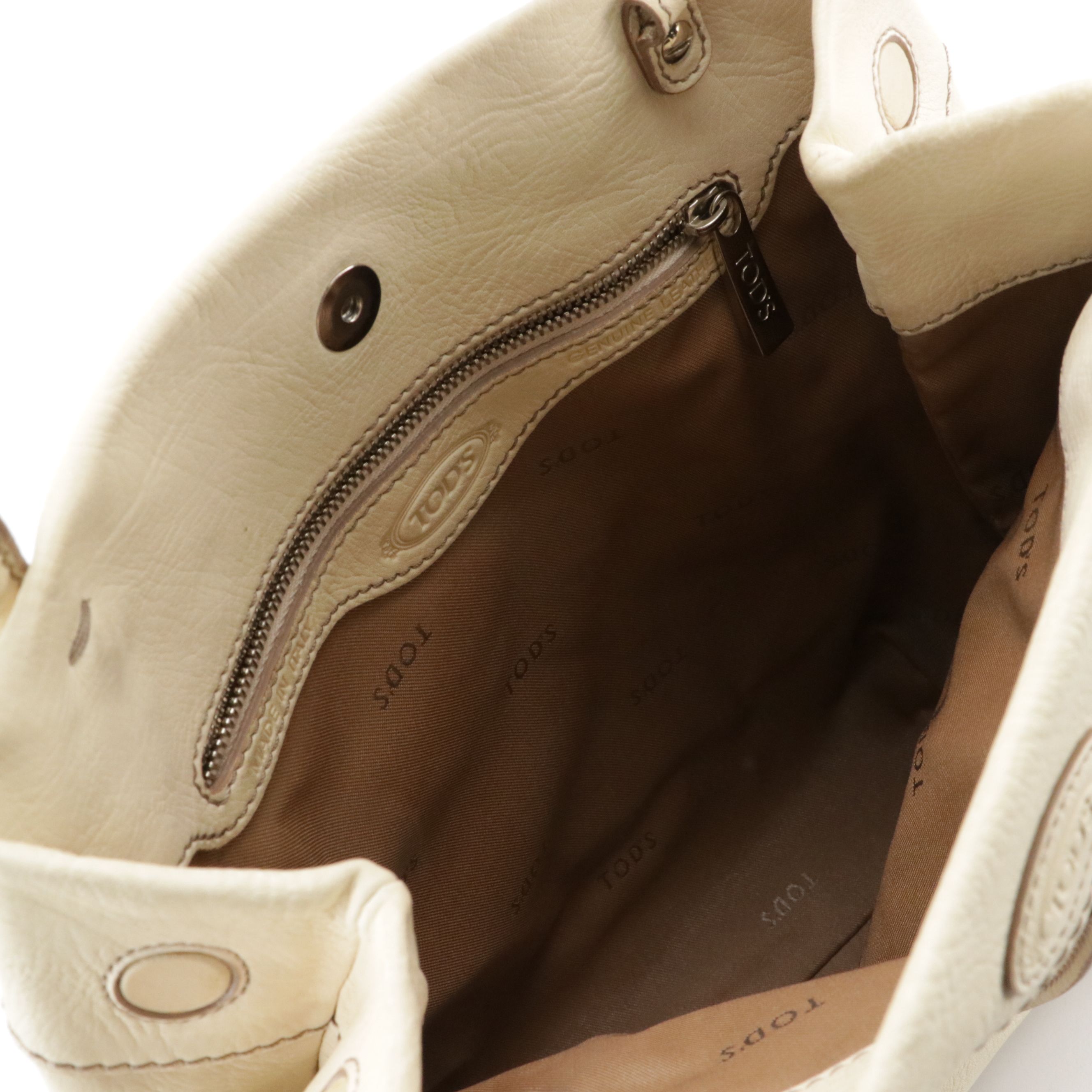 Tod's Two-Way Bucket Bag in Ivory Grained Calf Leather