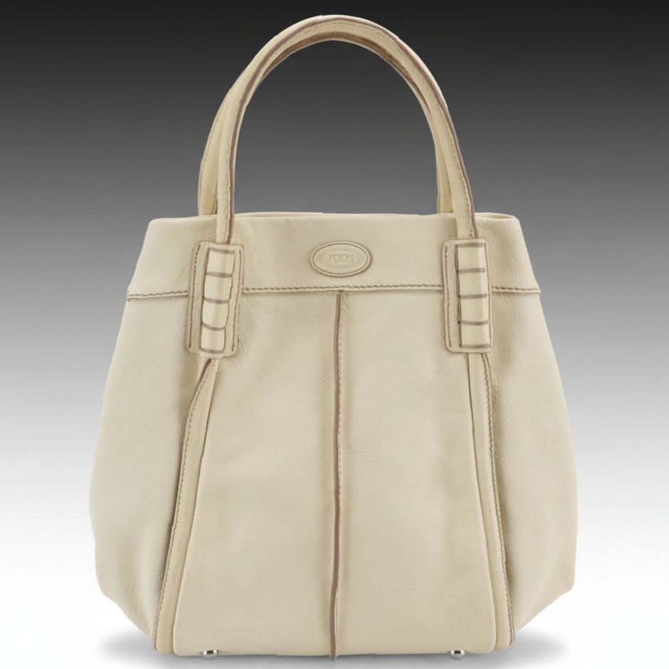 Tod's Two-Way Bucket Bag in Ivory Grained Calf Leather