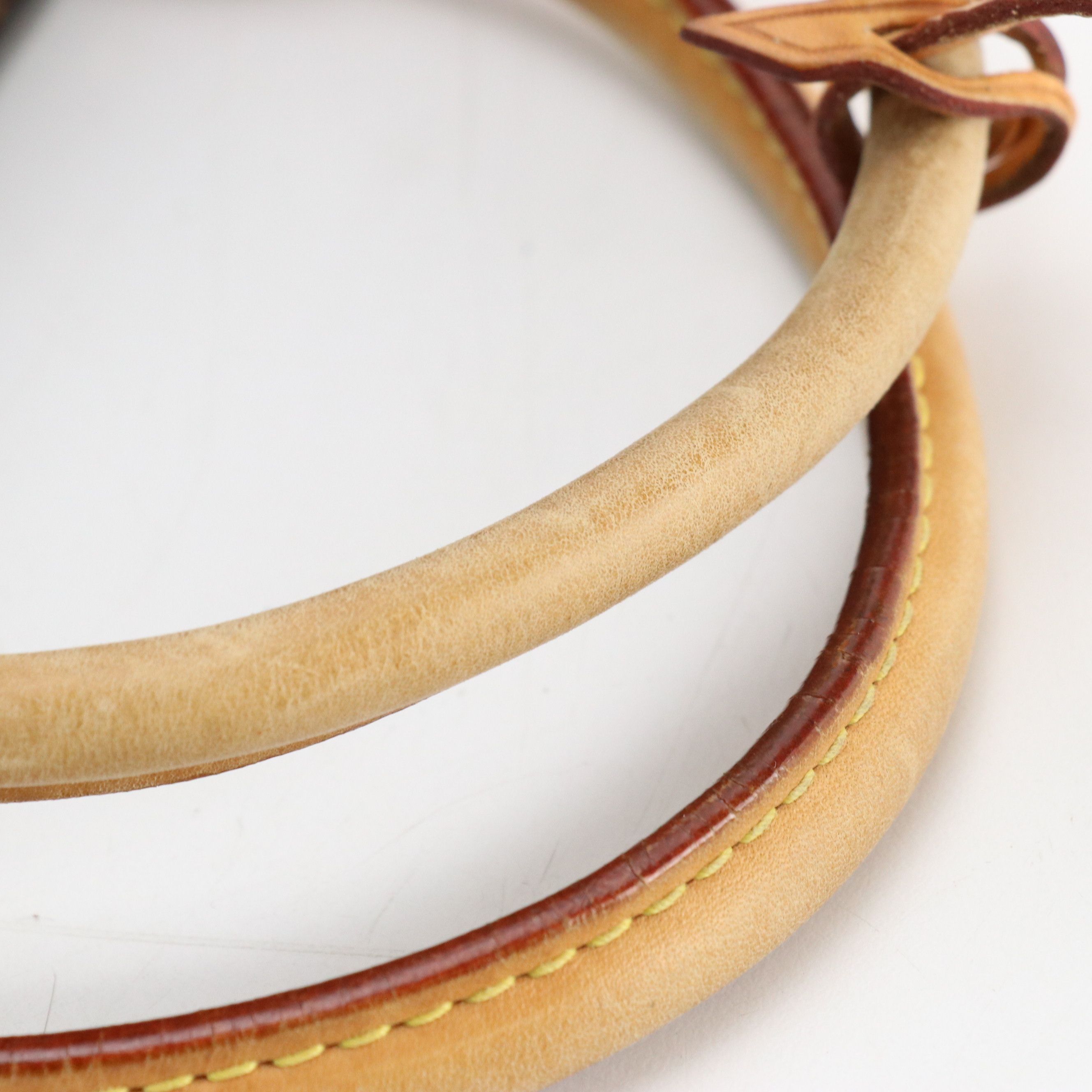 Louis Vuitton Montaigne MM Bag in Monogram Canvas and Vachetta Leather Trim