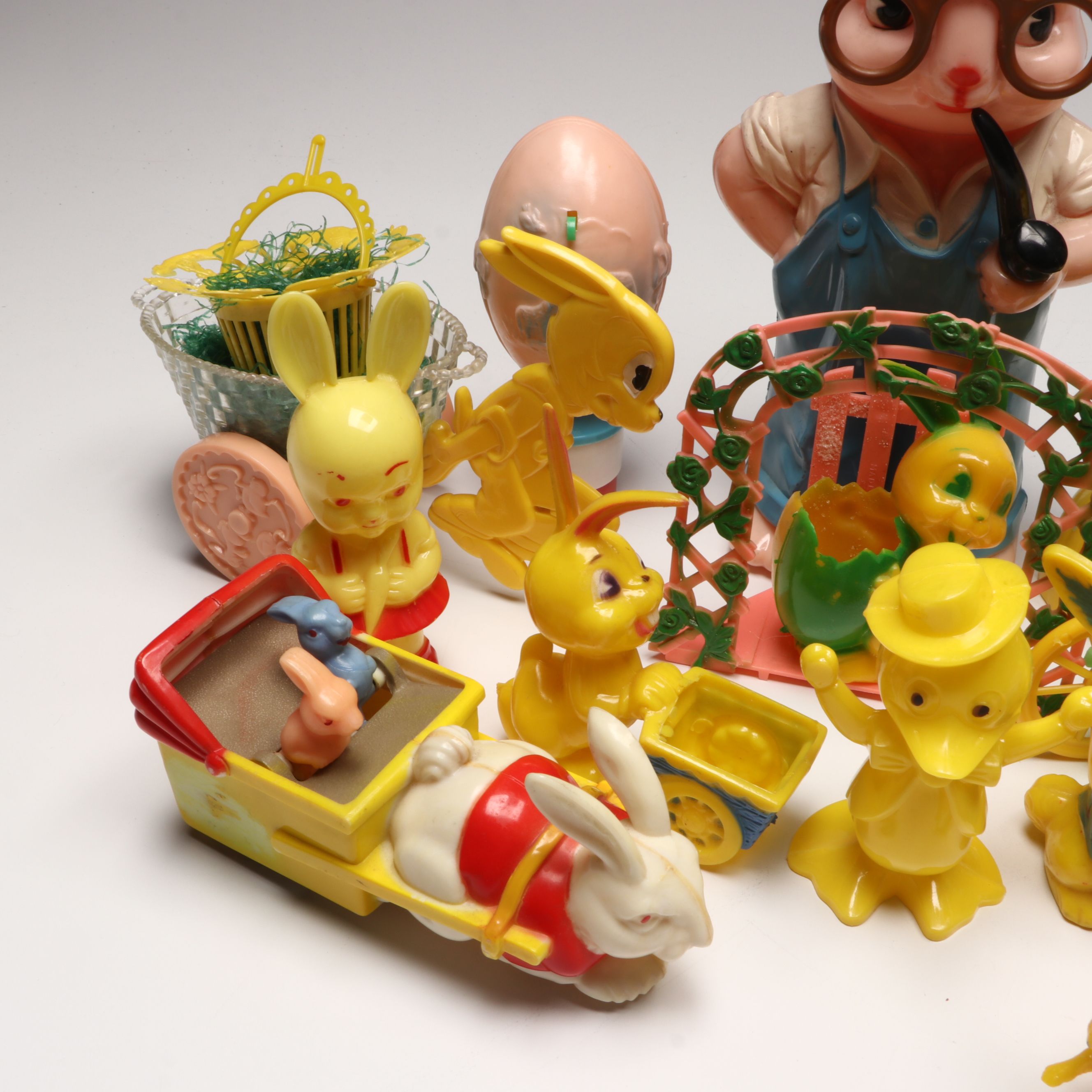 Knickerbocker Bunny Piggy Bank with More Vintage Plastic Easter Decorations