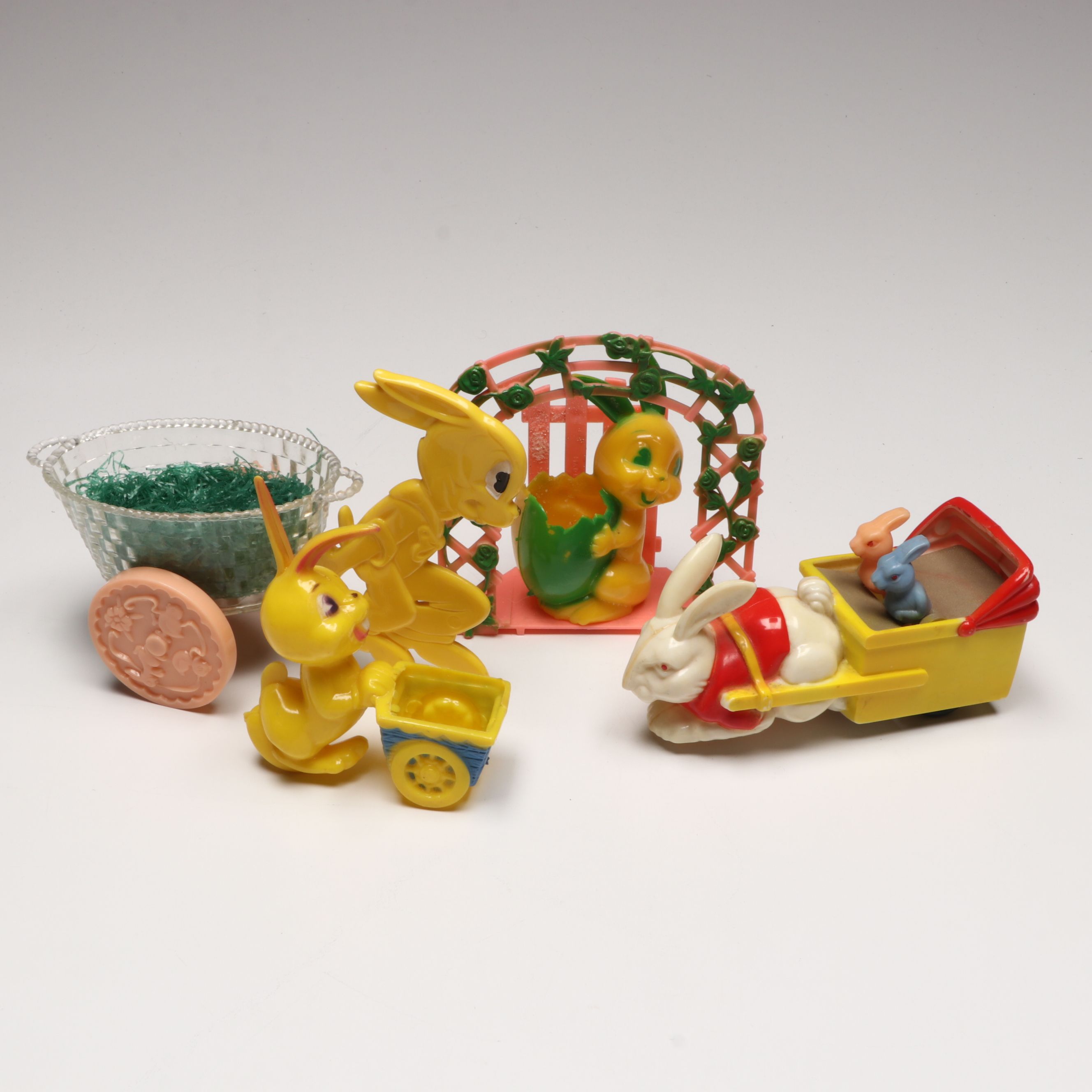Knickerbocker Bunny Piggy Bank with More Vintage Plastic Easter Decorations