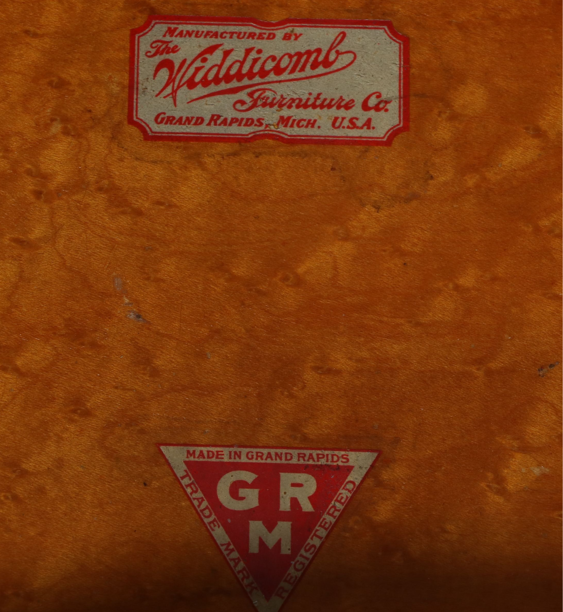 The Widdicomb Furniture Co Hepplewhite Style Mahogany Dressing Table