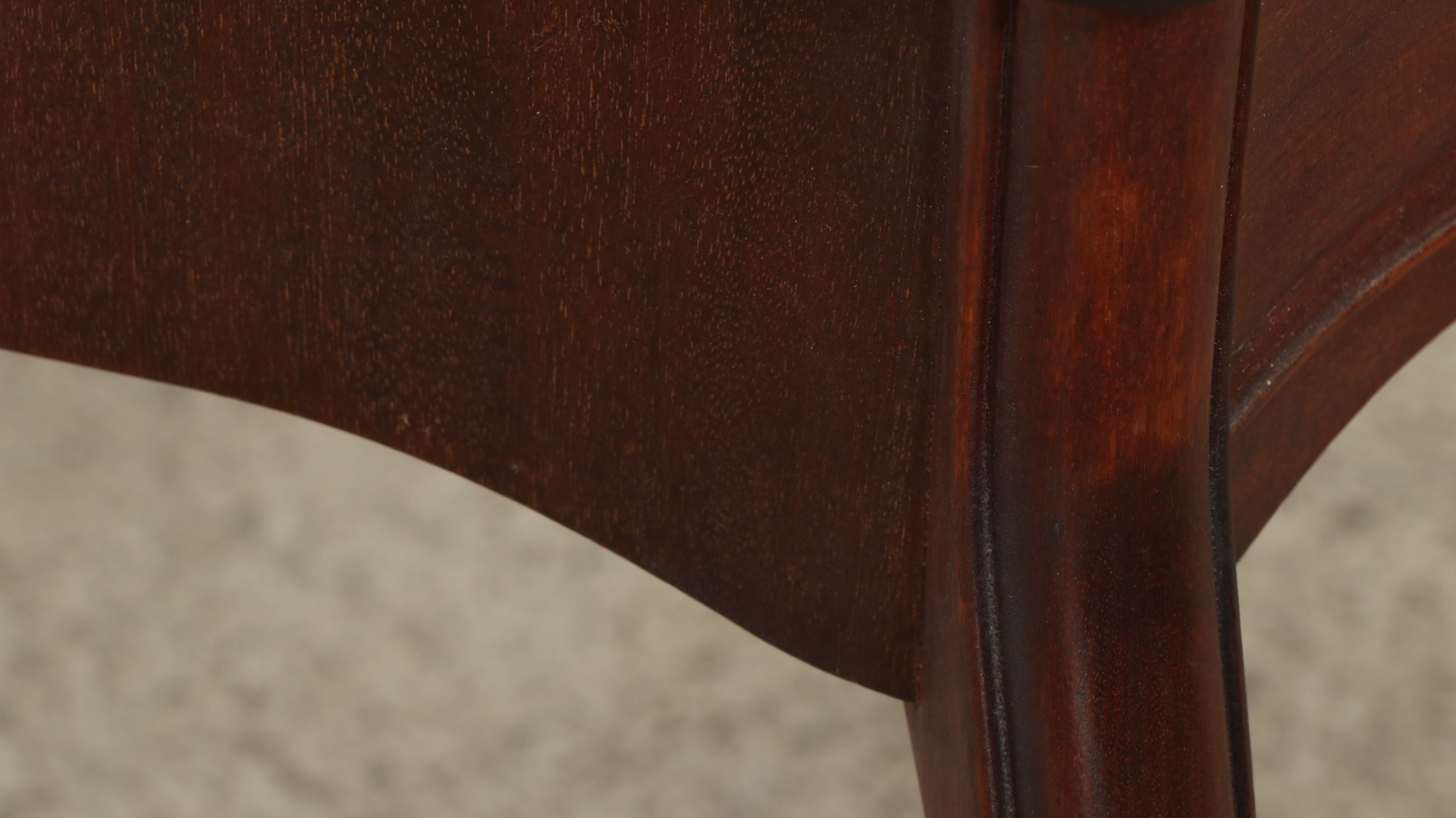 The Widdicomb Furniture Co Hepplewhite Style Mahogany Dressing Table