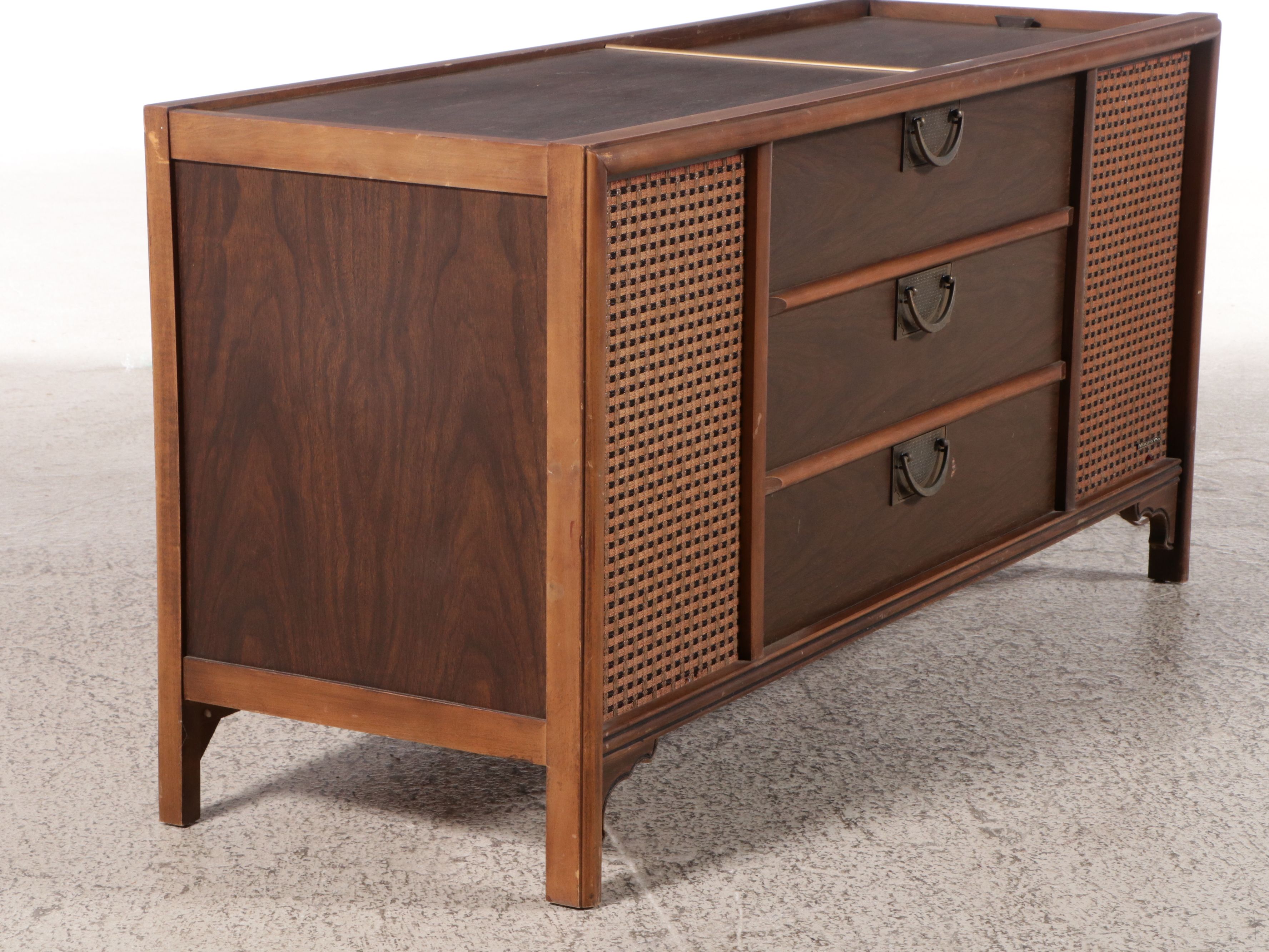 Magnavox Console with Micromatic Record Player, AM/FM Tuner, Mid/Late 20th C.