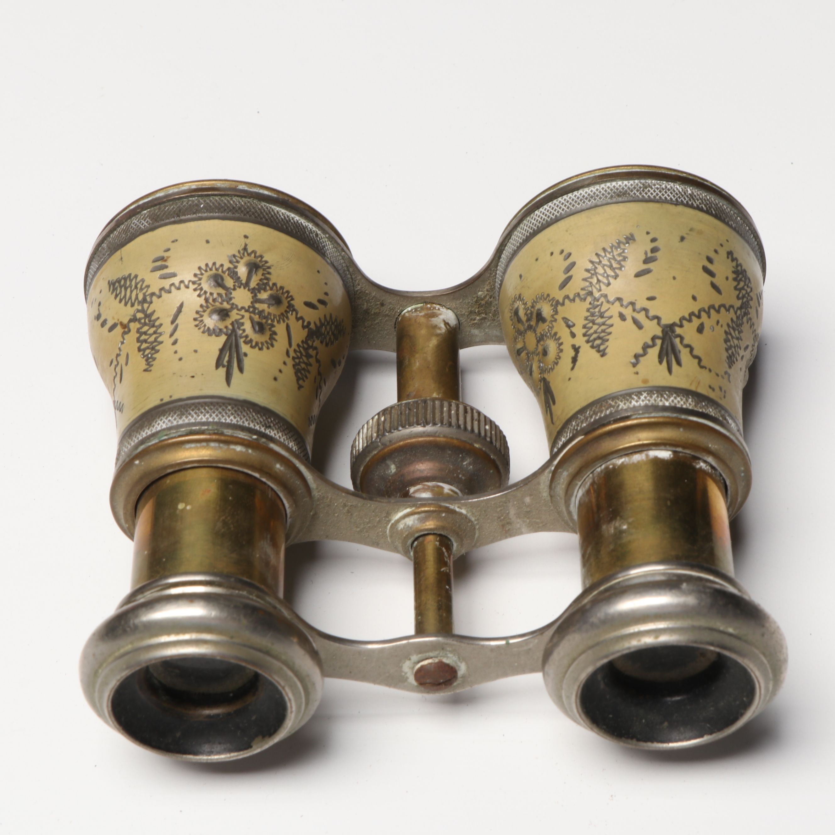 Vintage Tea Tins, Theater Binoculars, Philips Light Bulb Pocket Mirror and More