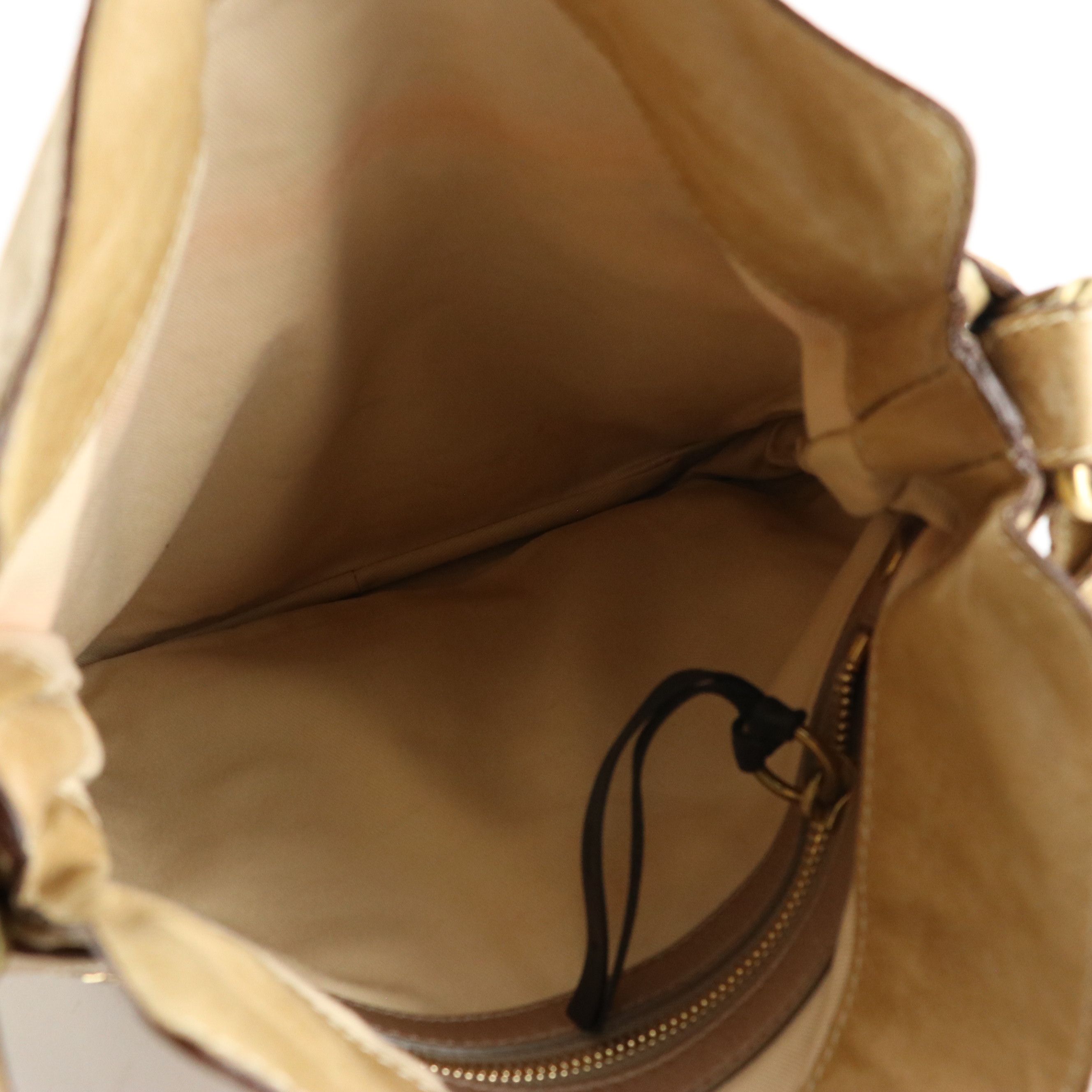 Chloé Large Crossbody Bag in Tan Calfskin Leather