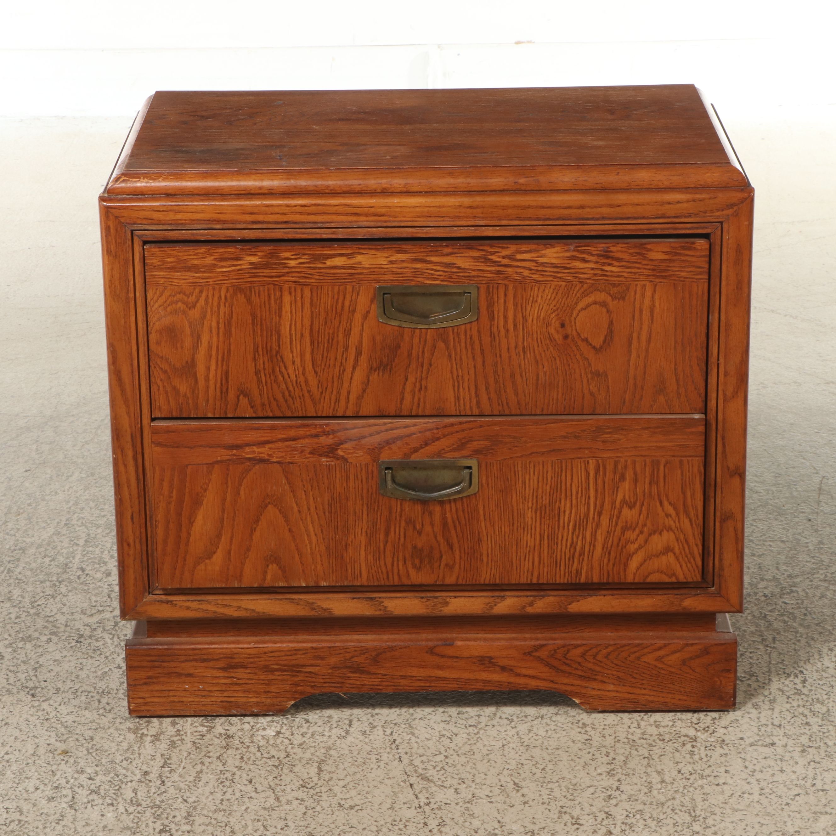 Bassett Mid Century Modern Campaign Style Oak Headboard and Nightstand