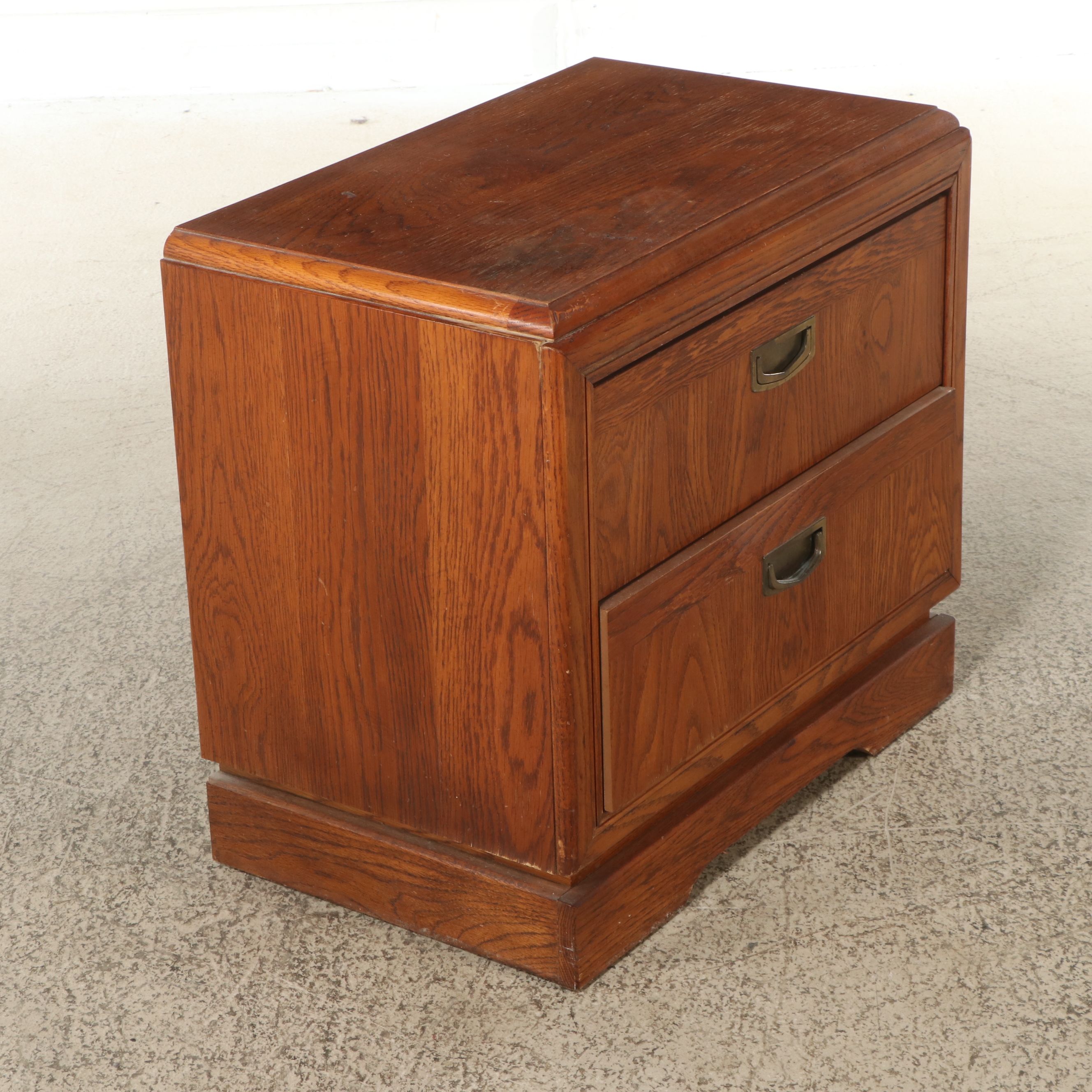 Bassett Mid Century Modern Campaign Style Oak Headboard and Nightstand