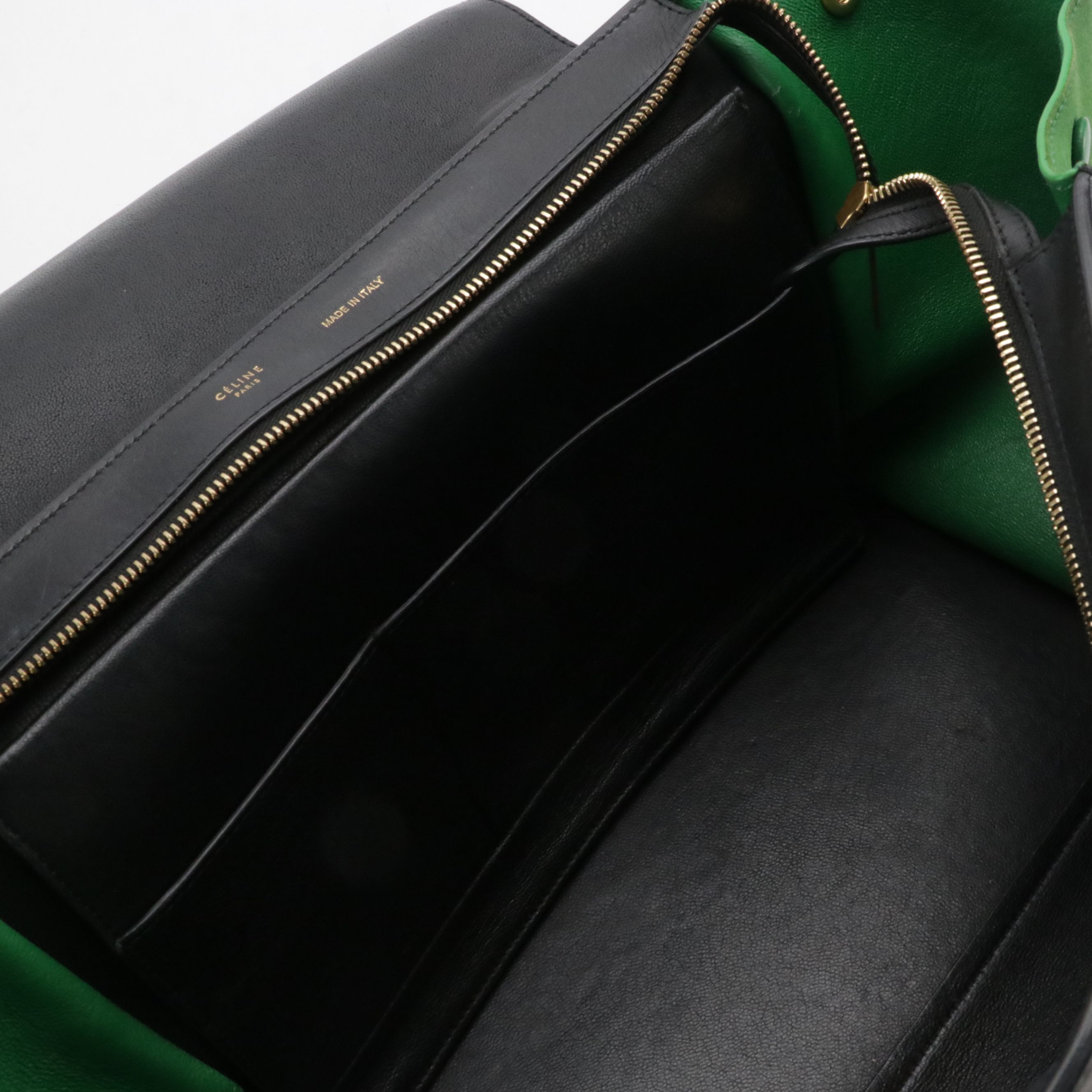 Céline Medium Trapeze Two-Way Bag in Navy Blue Calfskin Leather and Green Suede