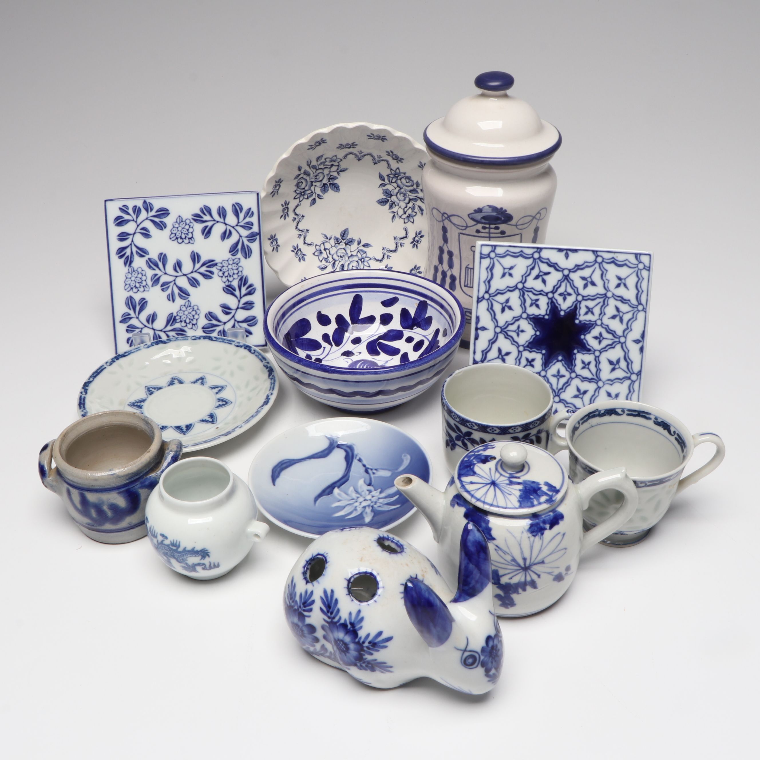 Italian and Chinese Ceramic Tea and Tableware