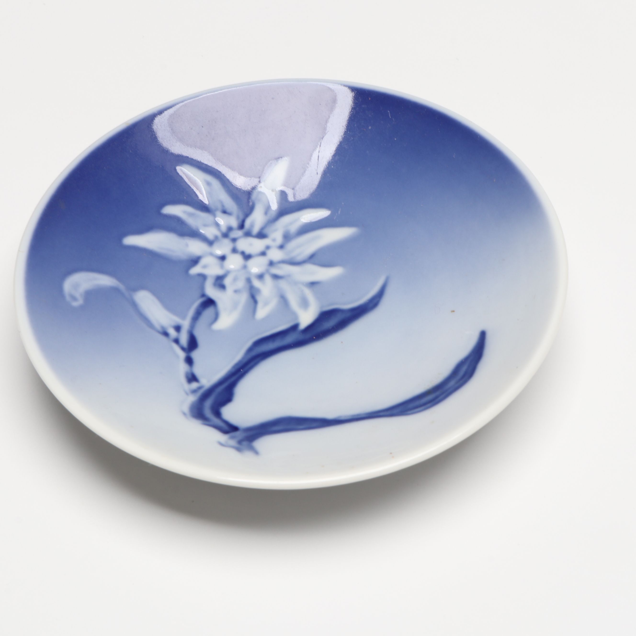 Italian and Chinese Ceramic Tea and Tableware