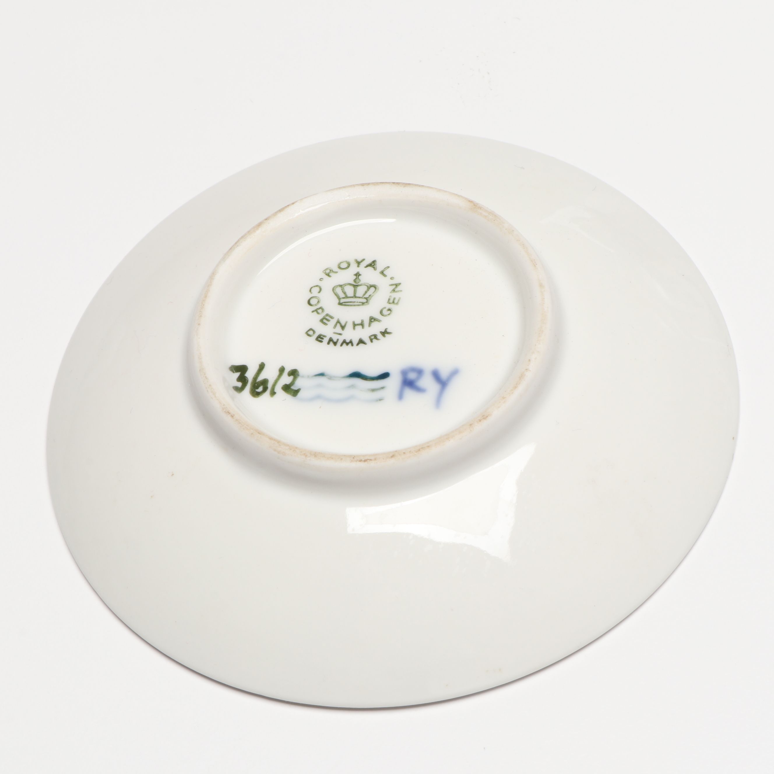 Italian and Chinese Ceramic Tea and Tableware