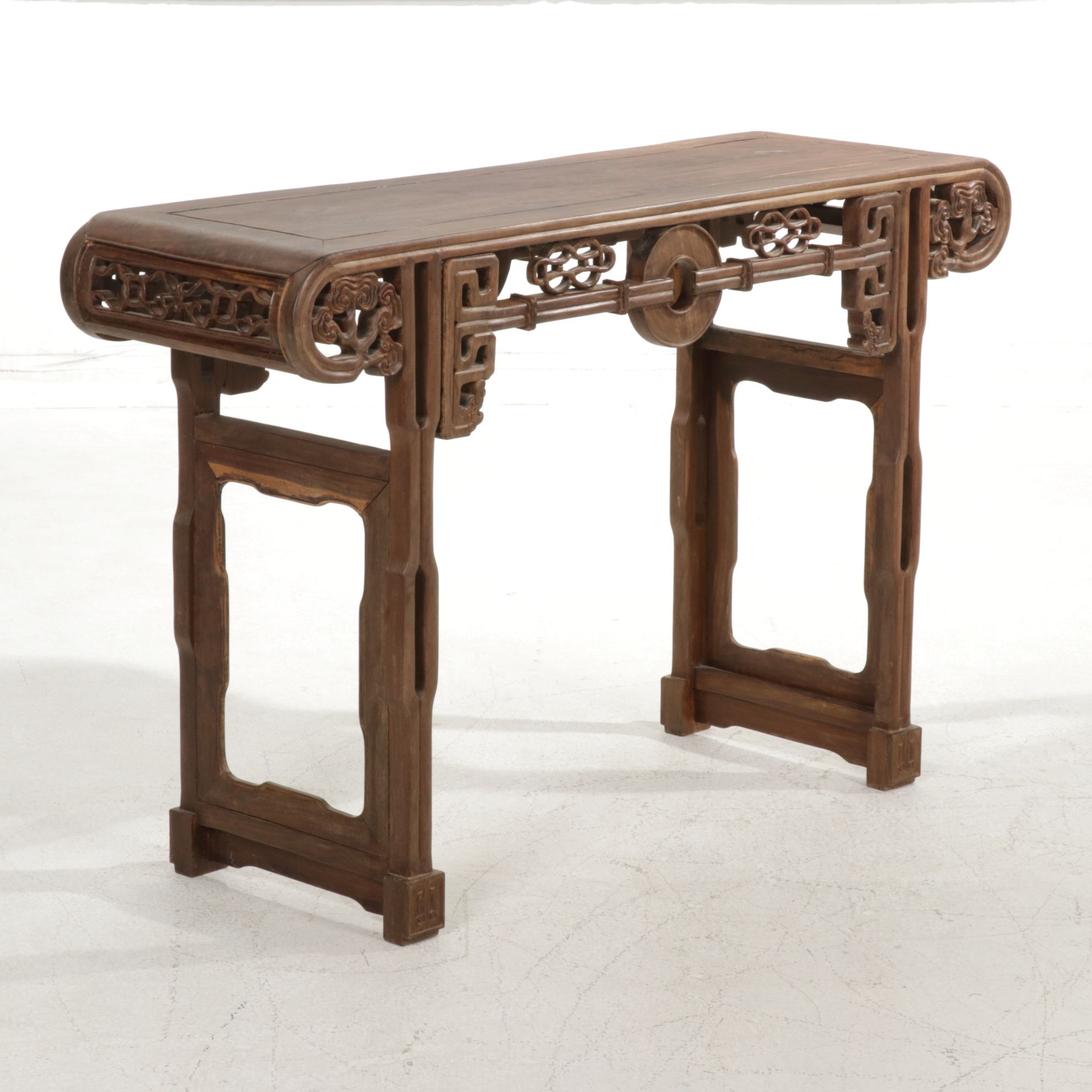 Chinese Hand-Carved Ming Style Rosewood Altar Table, Early to Mid-20th Century