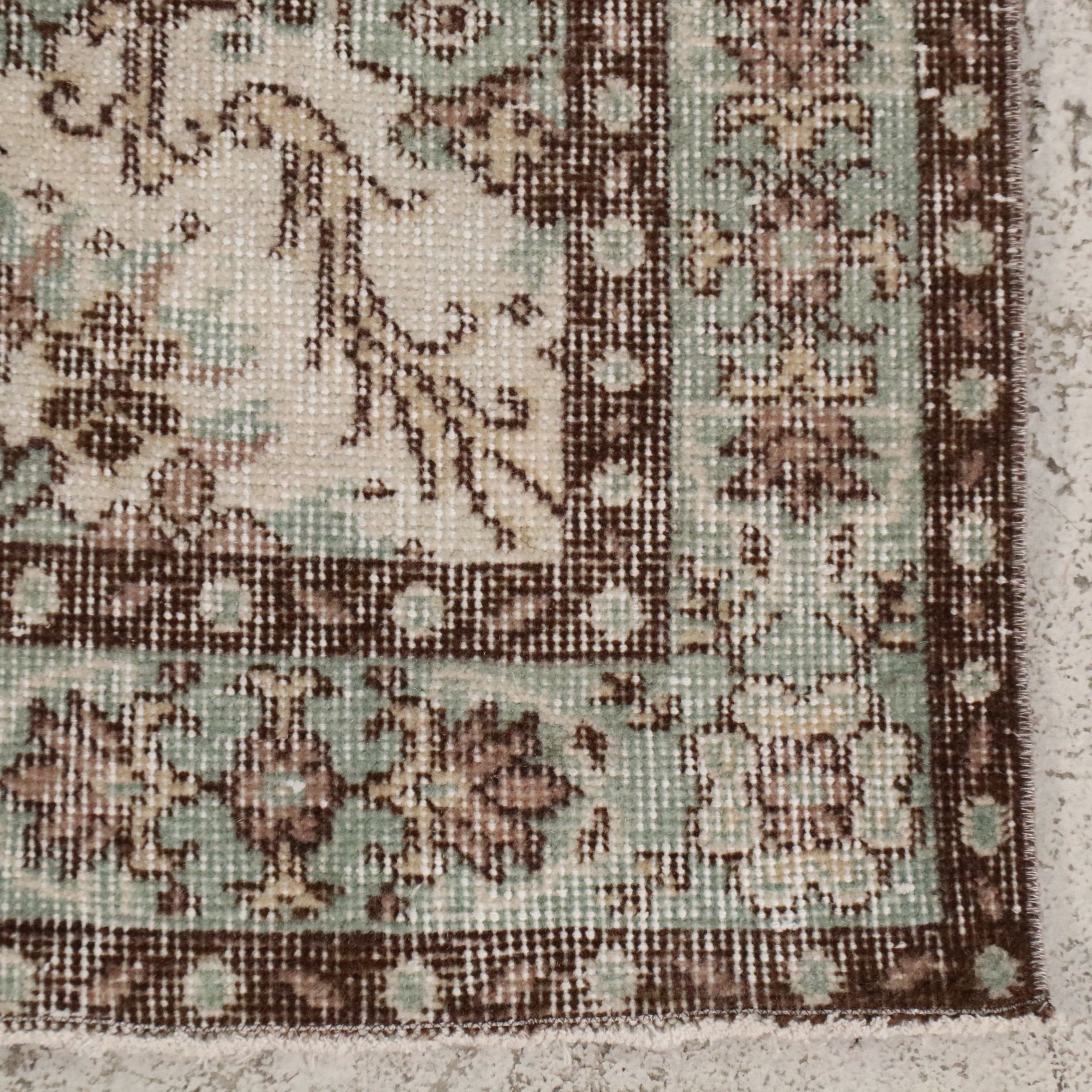 3'10 x 7'2 Hand-Knotted Persian Bakhtiari Area Rug