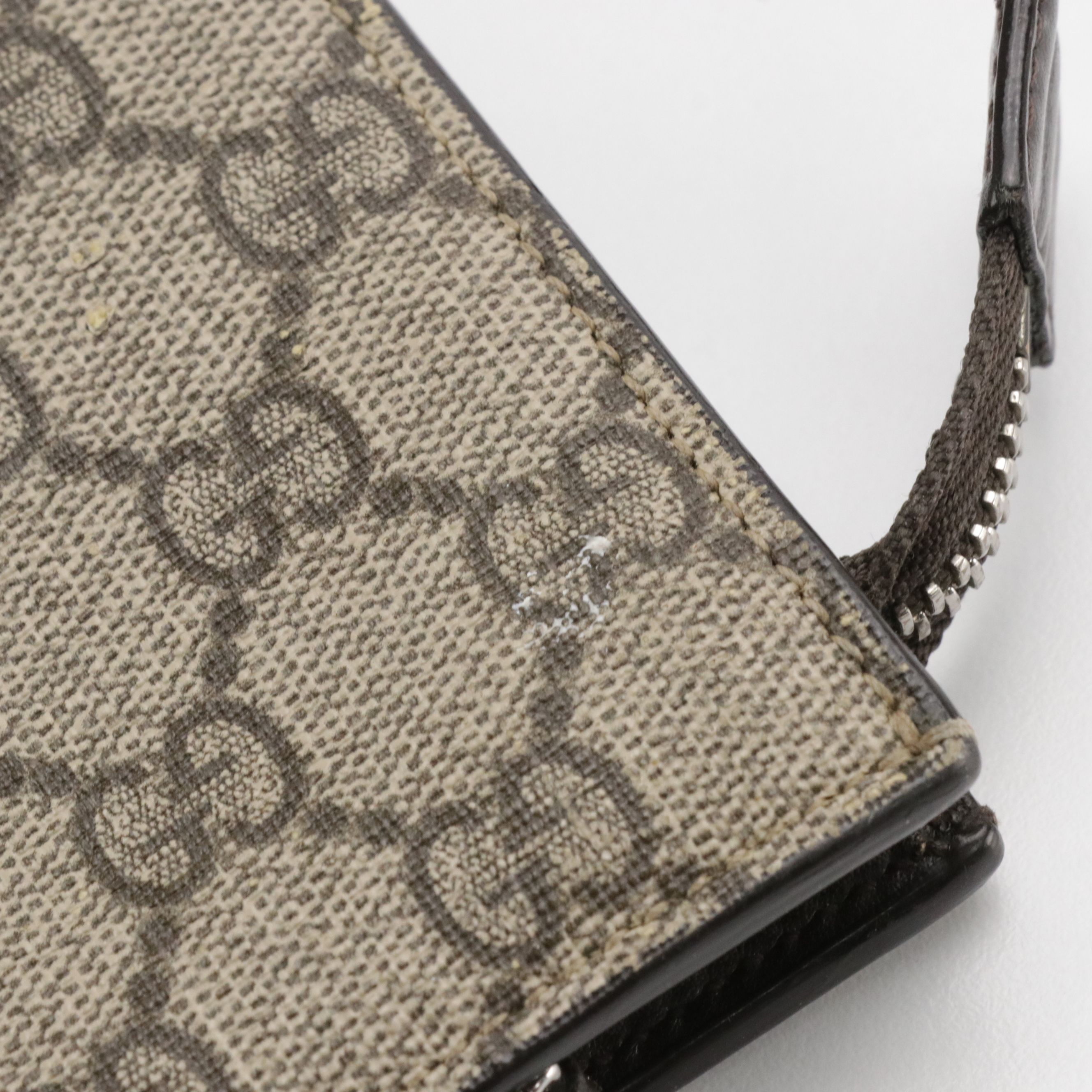 Gucci GG Supreme Canvas and Web Stripe Zip Pouch